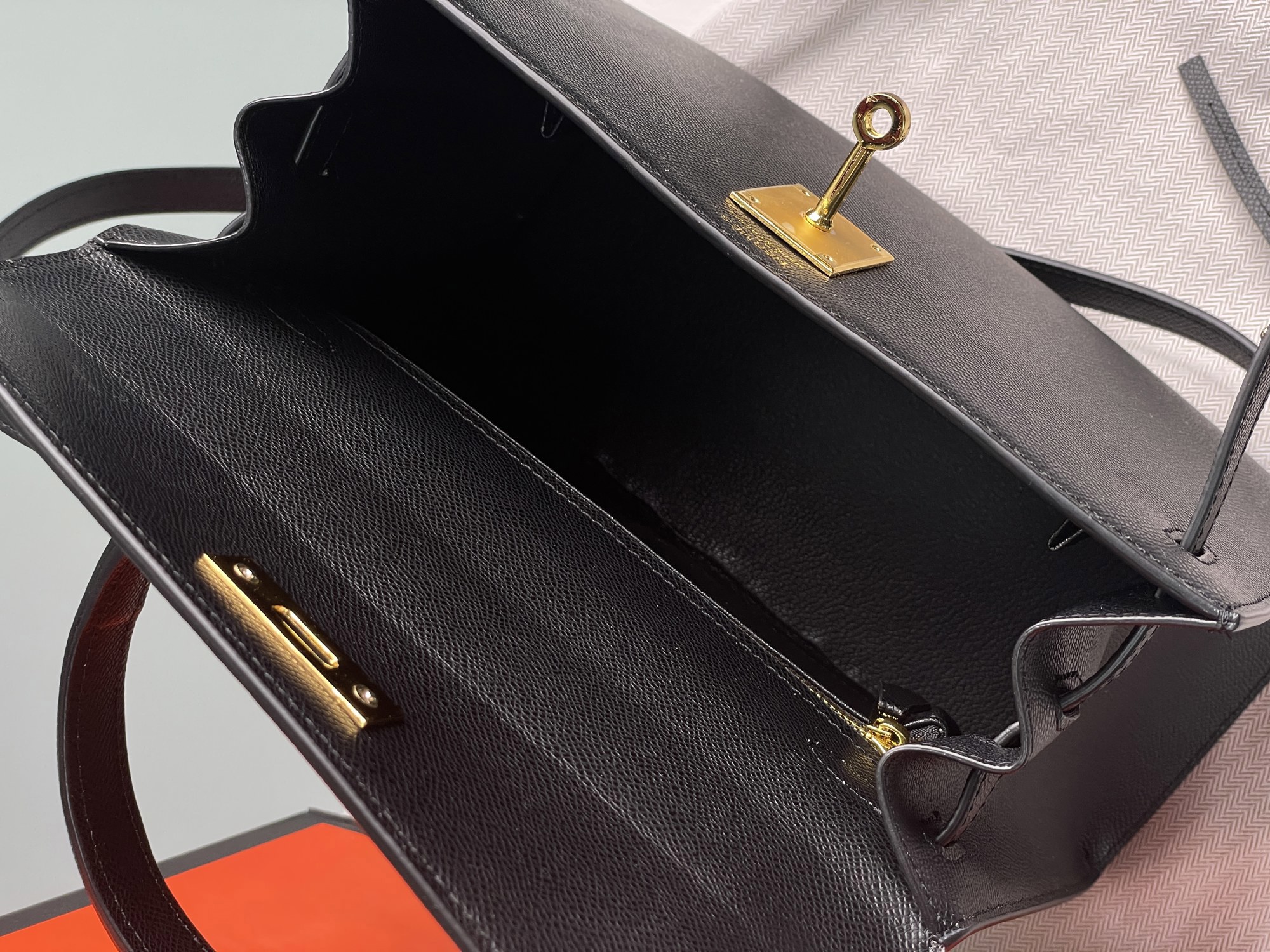 Hermes Kelly 25 Black/Gold - 5