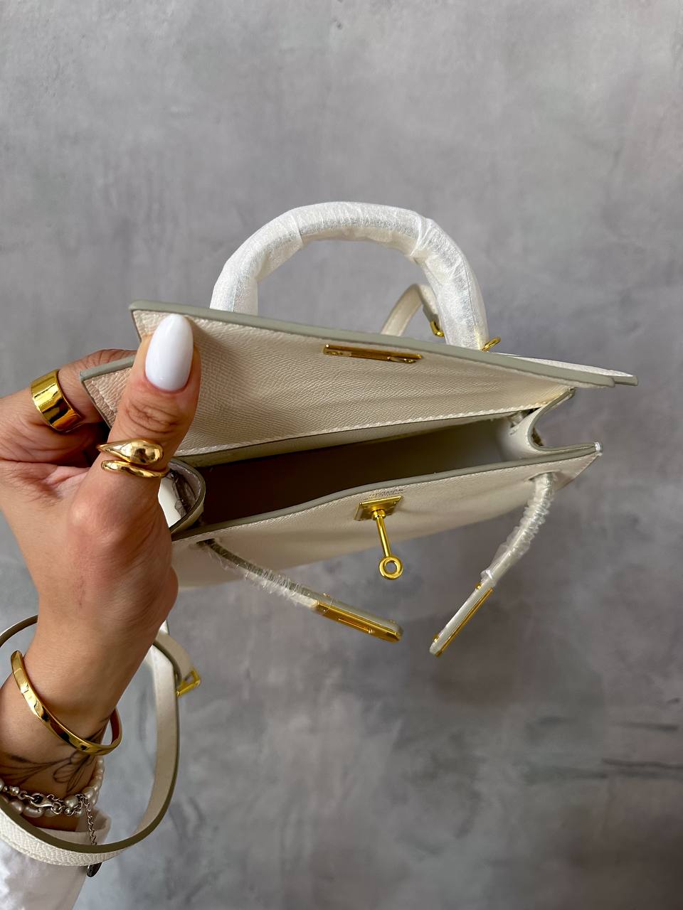 Hermes Kelly Mini 19 White/Gold - 9