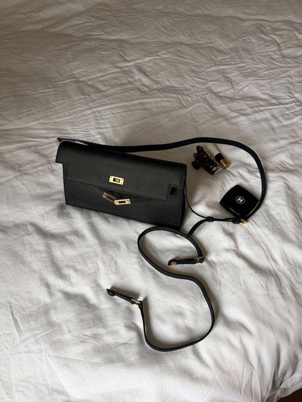 Hermes Kelly Pochette Black/Gold - 2
