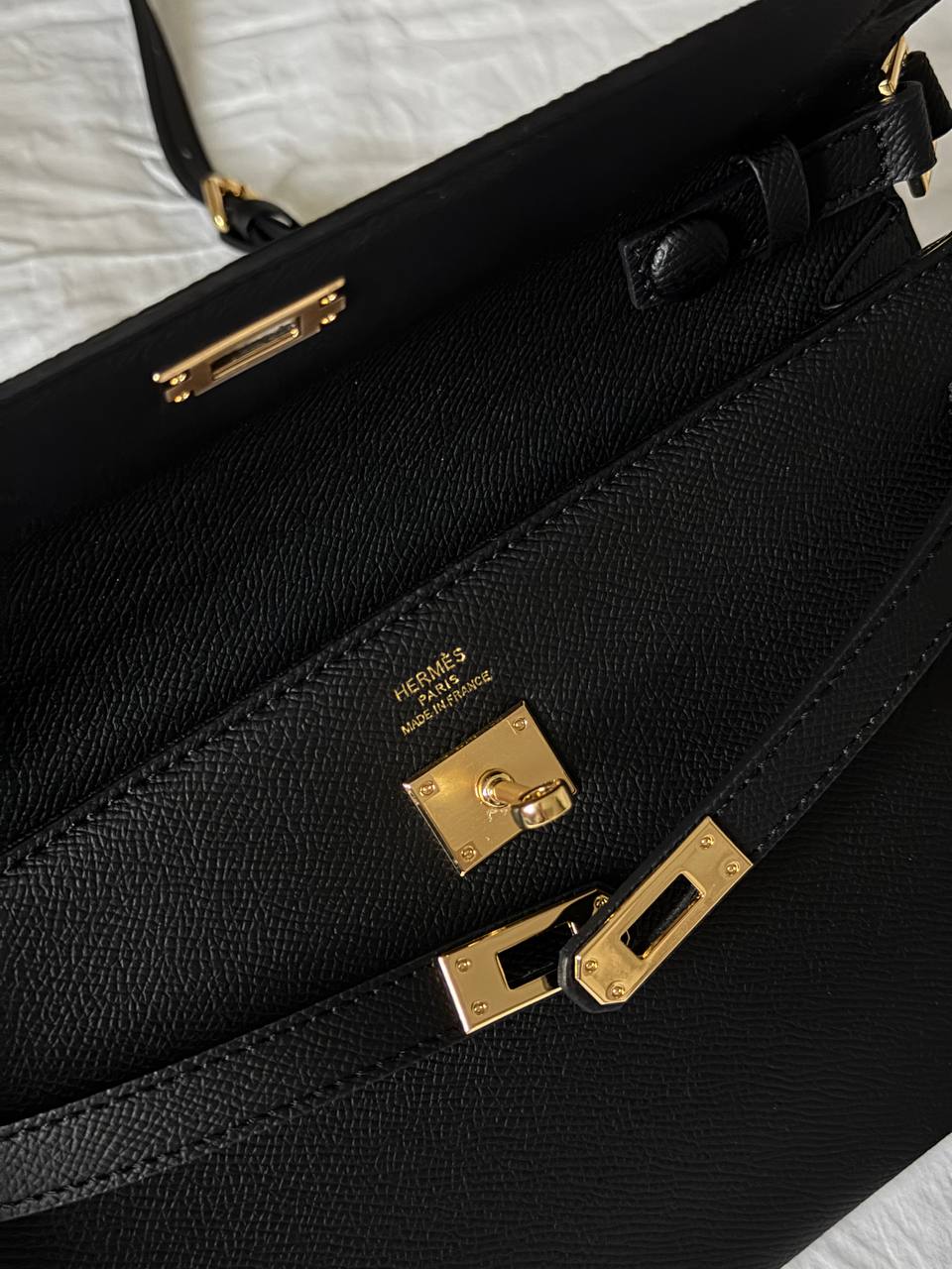 Hermes Kelly Pochette Black/Gold - 9