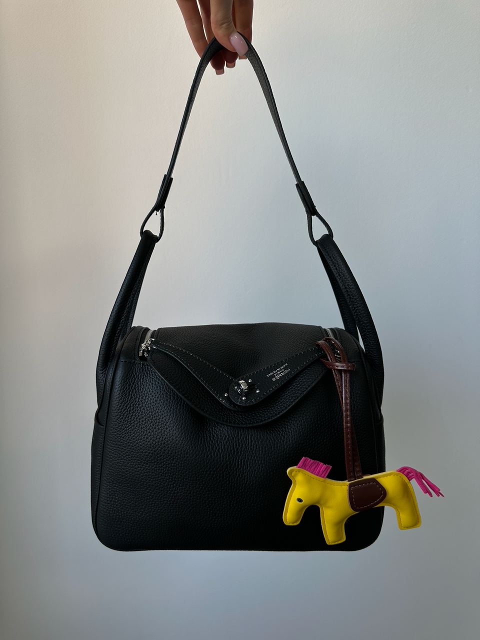 Hermes Lindy 26 Bag Black - 2