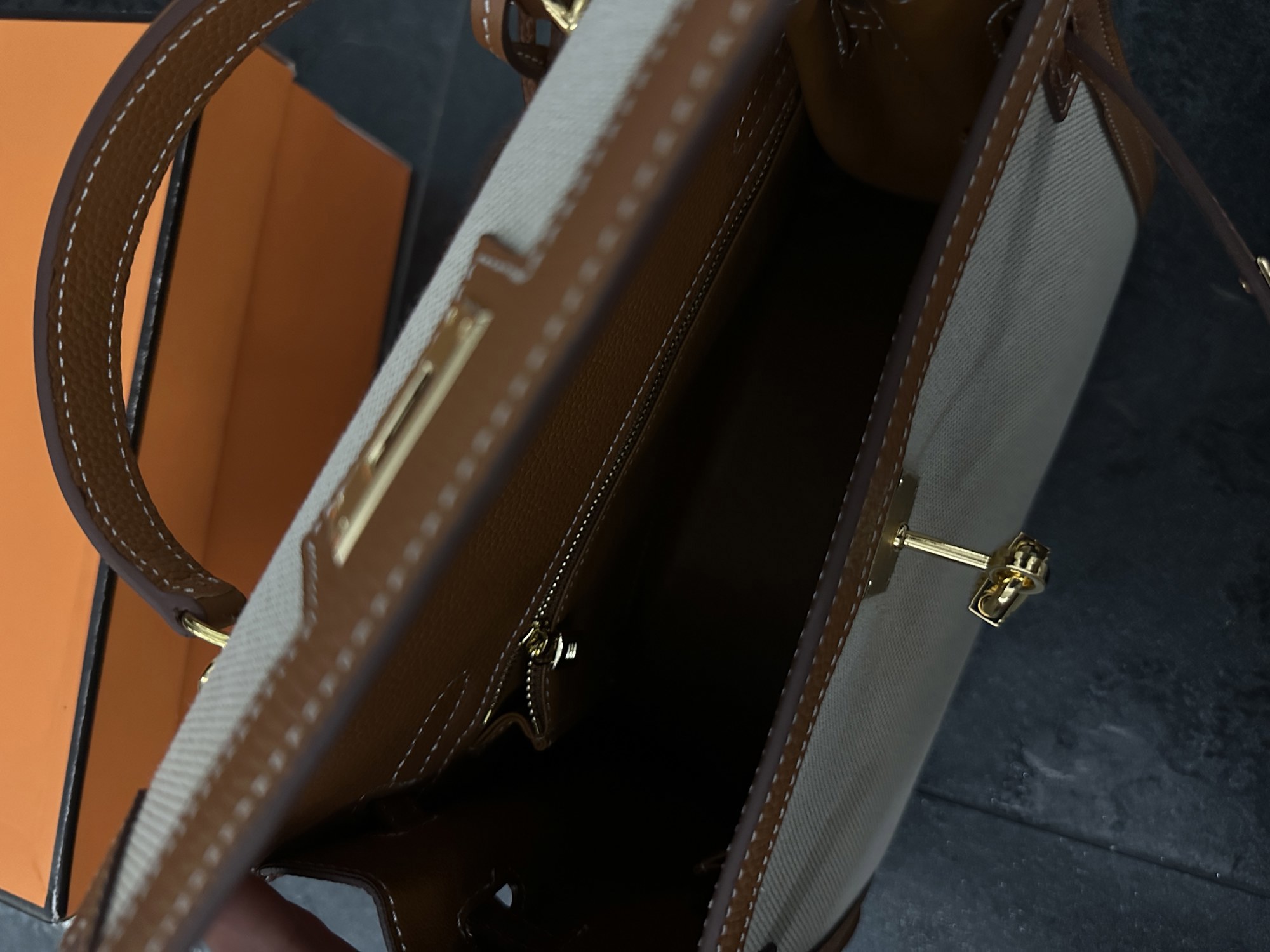Hermès Kelly 30 Brown/Canvas - 10