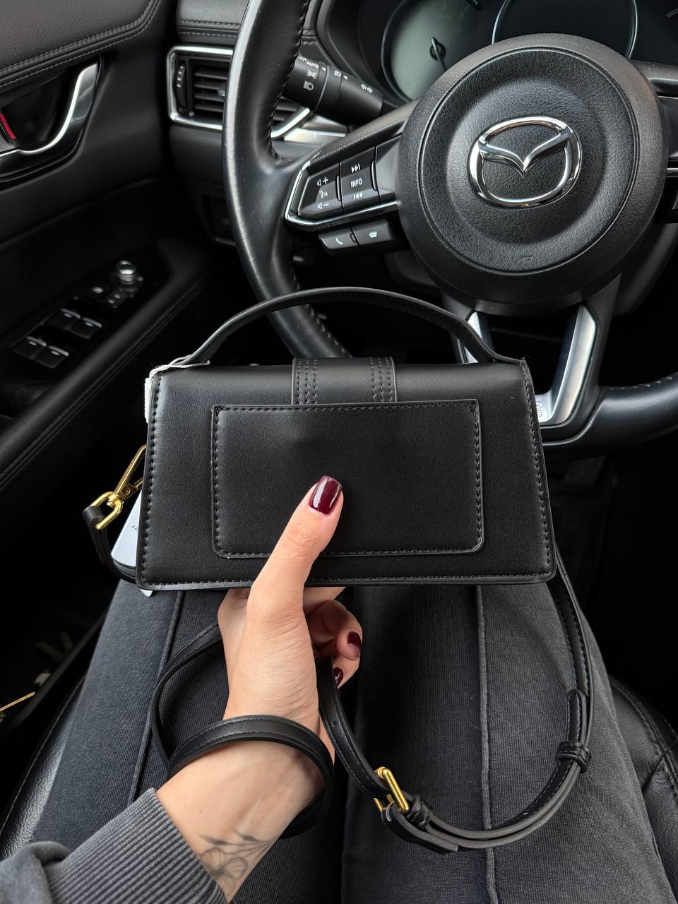 Jacquemus Le Bambino Small Handbag With Adjustable Crossbody Black - 14