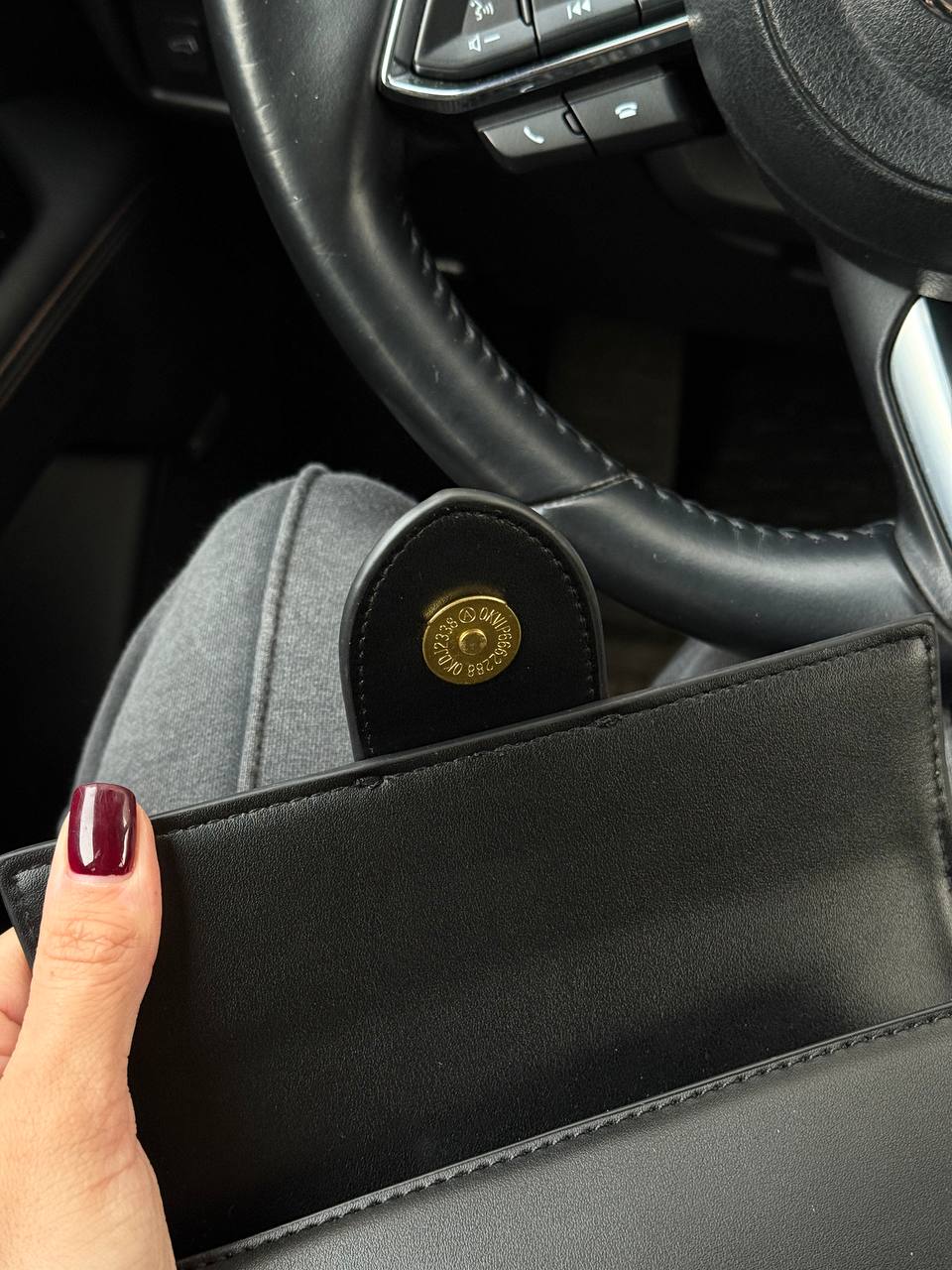 Jacquemus Le Bambino Small Handbag With Adjustable Crossbody Black - 17