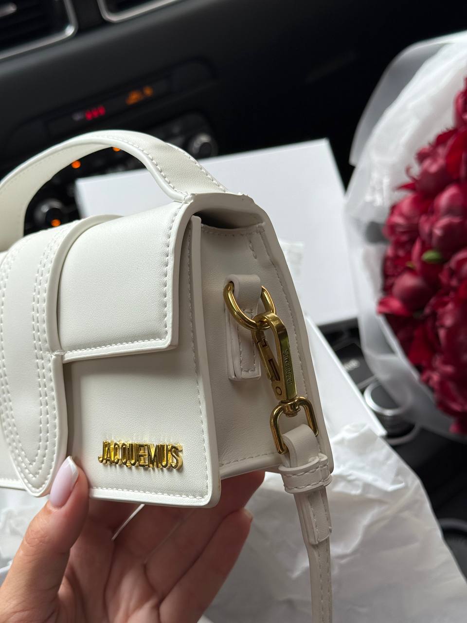 Jacquemus Le Bambino Small Handbag With Adjustable Crossbody White - 7
