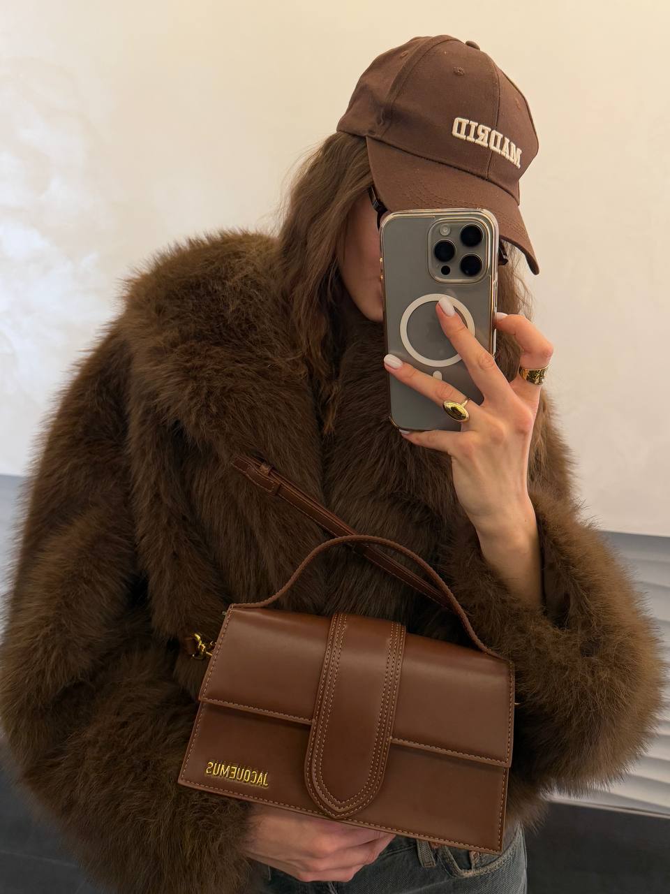 Jacquemus Le Bambino Small Leather Shoulder Bag in Brown - 8