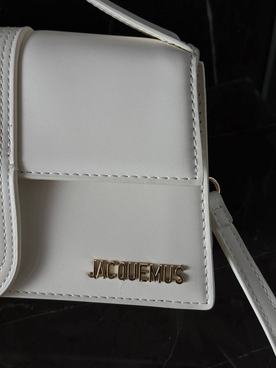 Jacquemus Le Bambino Small Leather Shoulder Bag in White - 11