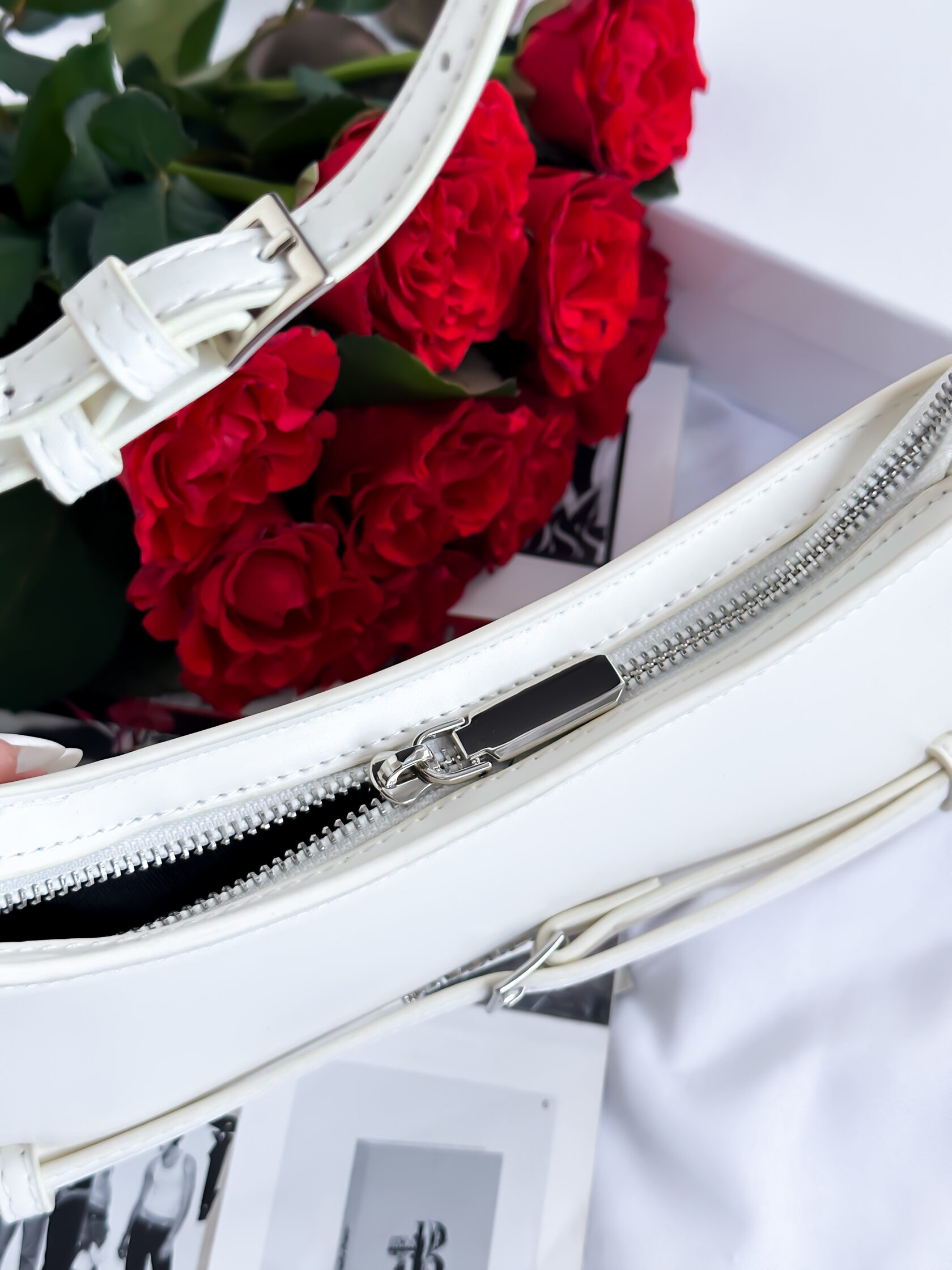 Jacquemus Le Bisou Ceinture Leather Shoulder Bag in White - 5