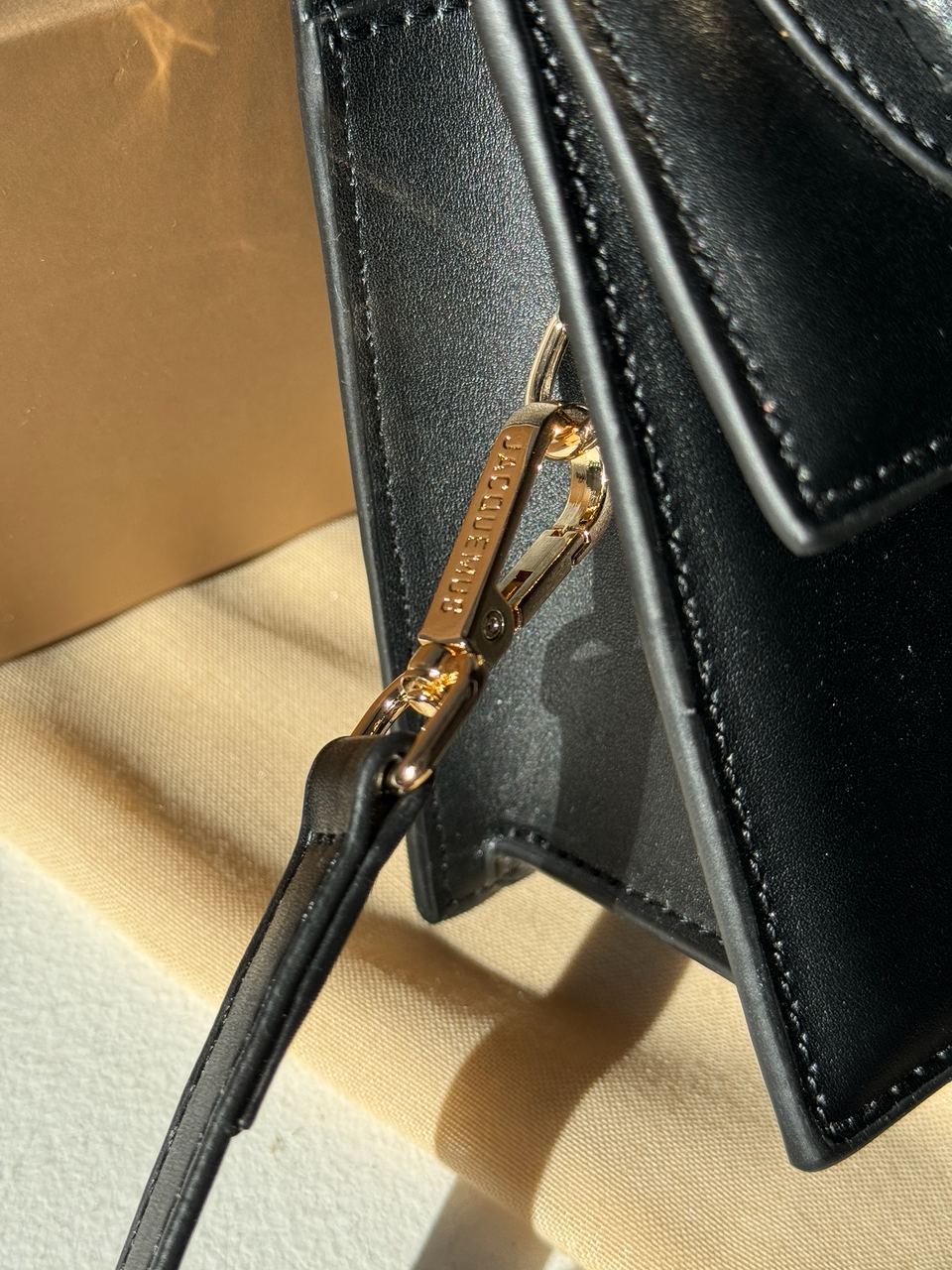 Jacquemus Le Chiquito Moyen Boucle Black - 15