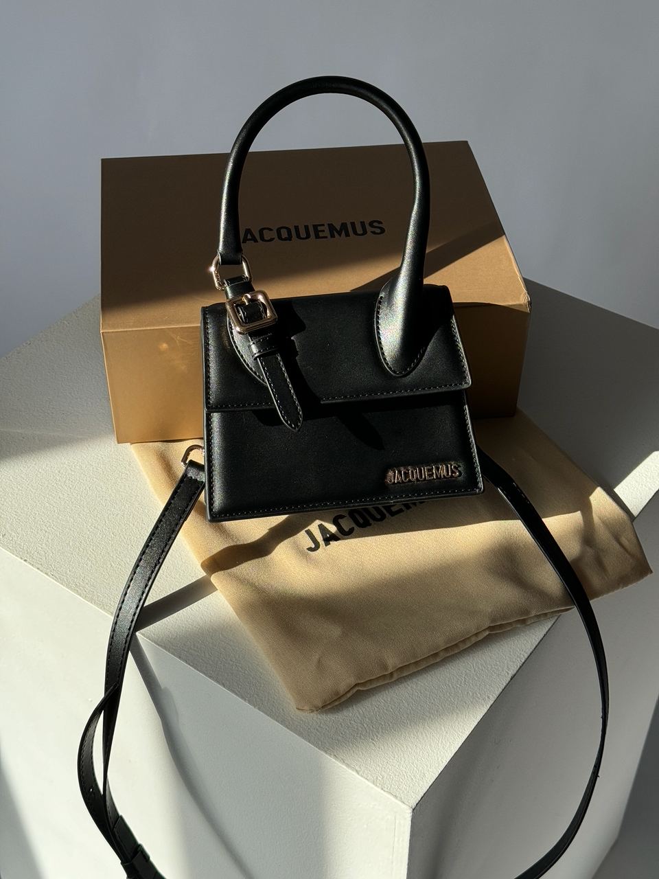 Jacquemus Le Chiquito Moyen Boucle Black - 2