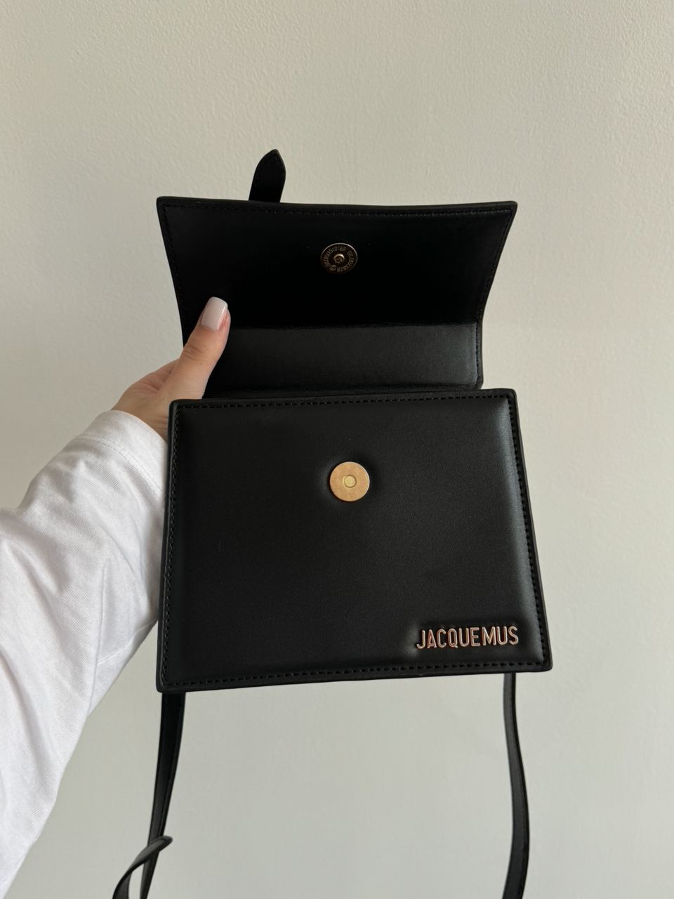 Jacquemus Le Chiquito Moyen Boucle Black - 21