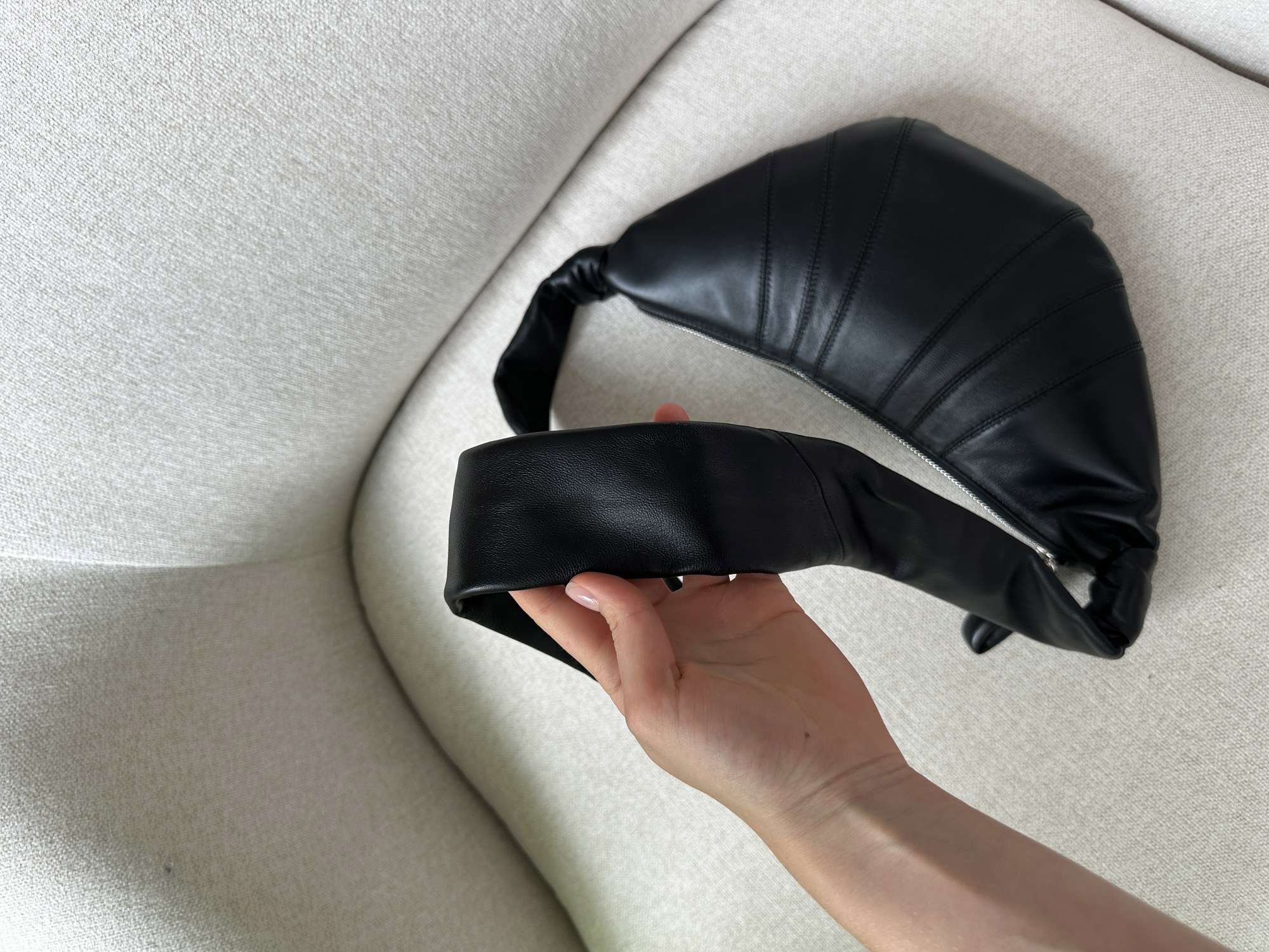 Lemaire Small Croissant Bag Black - 13