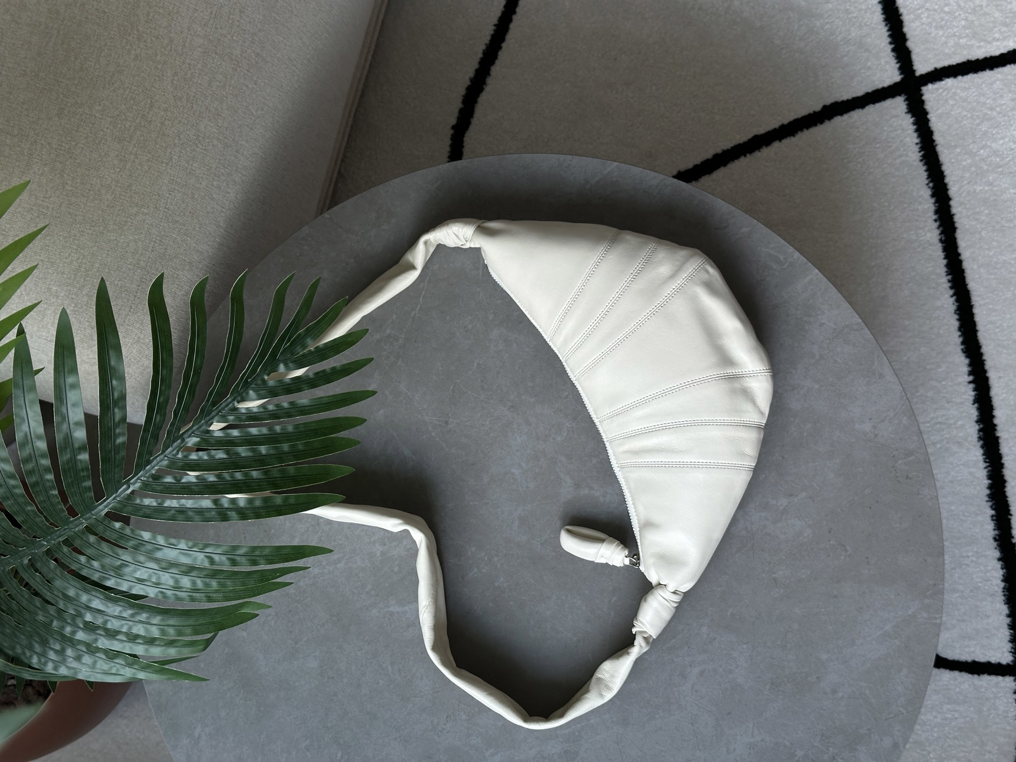 Lemaire Small Croissant Bag White - 8