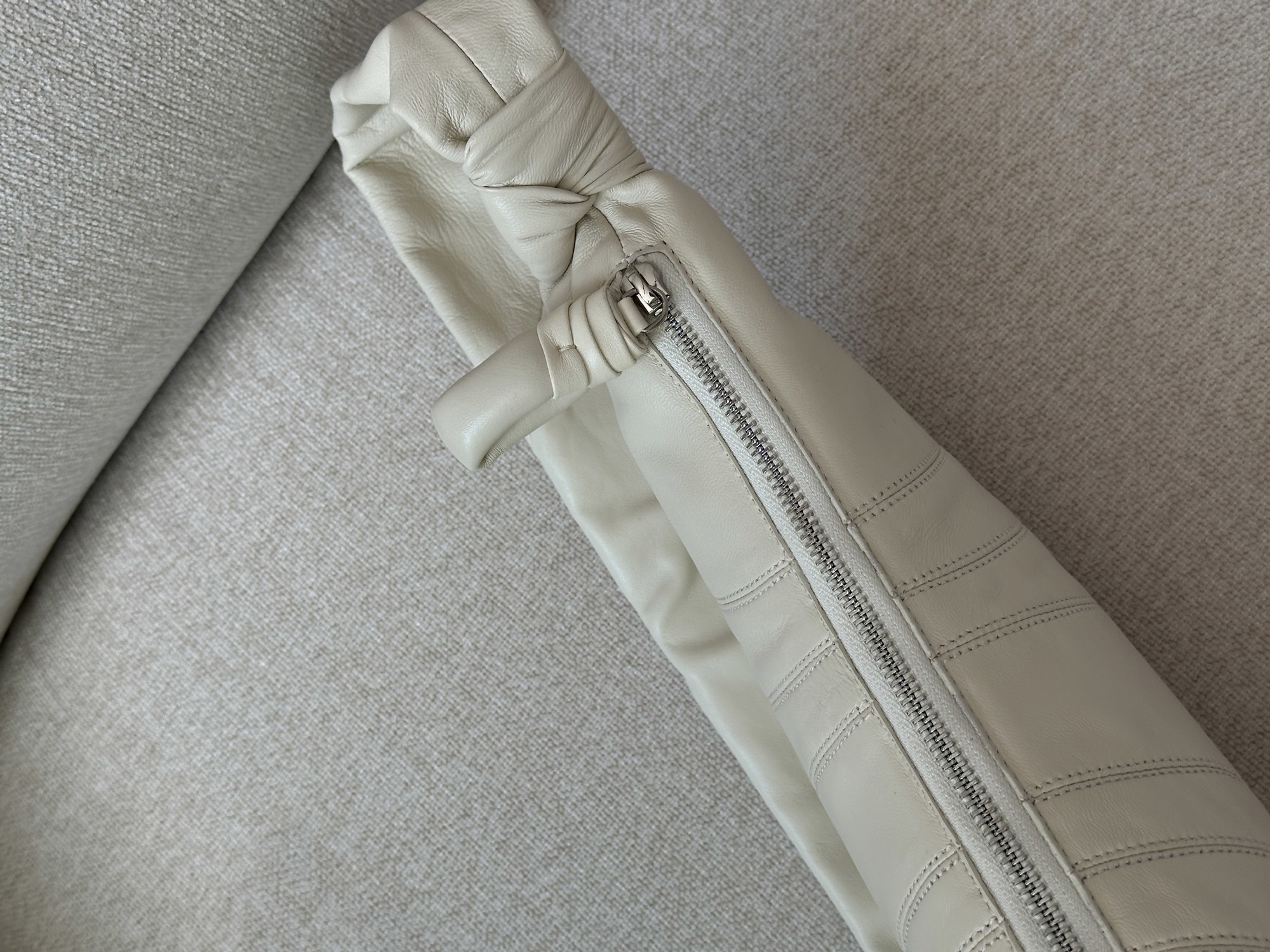Lemaire Small Croissant Bag White - 11