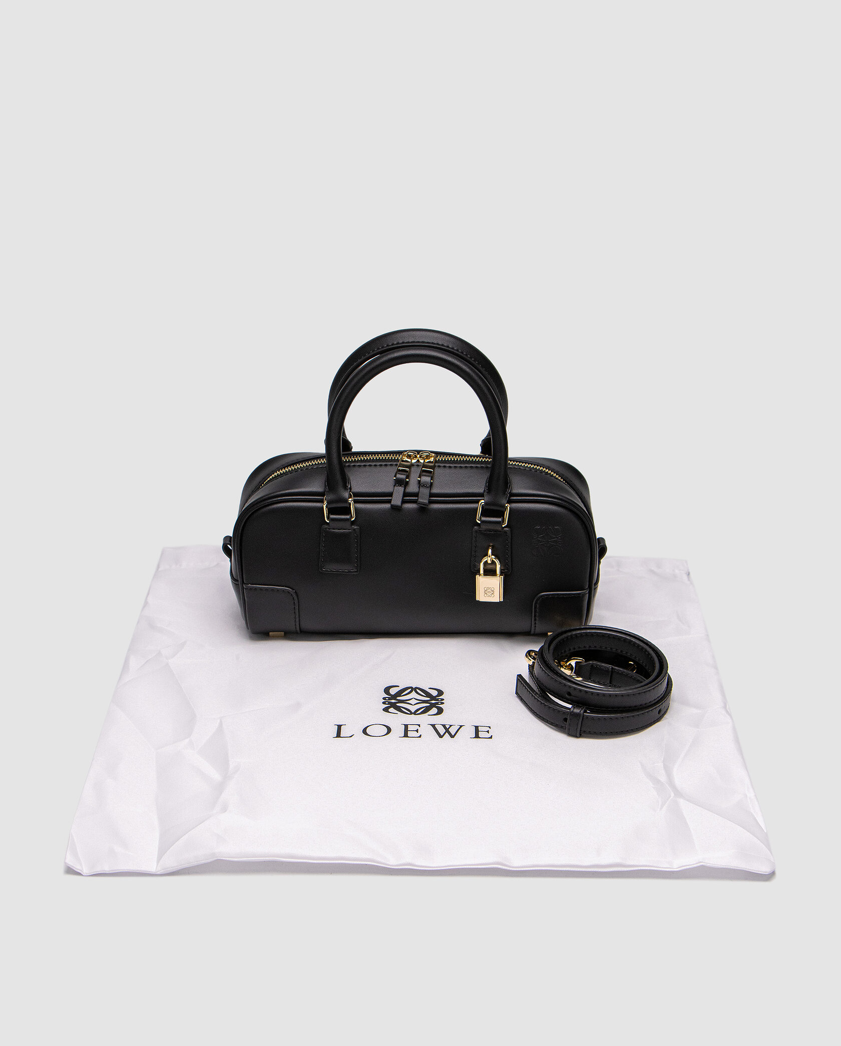 Loewe Amazona 23 Cropped Bag in Nappa Calfskin Black - 2