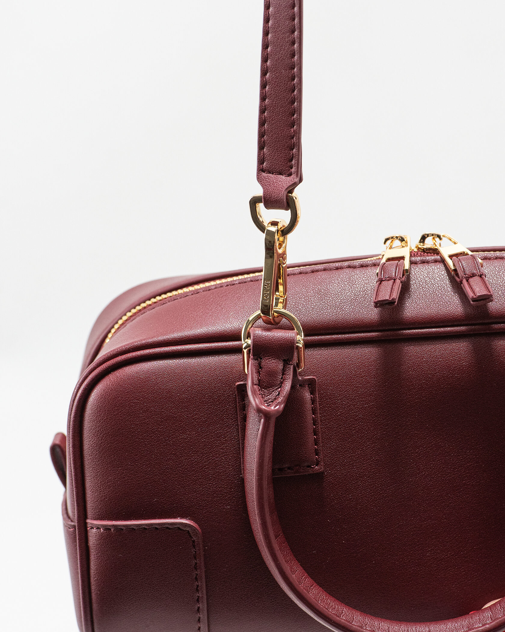 Loewe Amazona 23 Cropped Bag in Nappa Calfskin Burgundy - 11