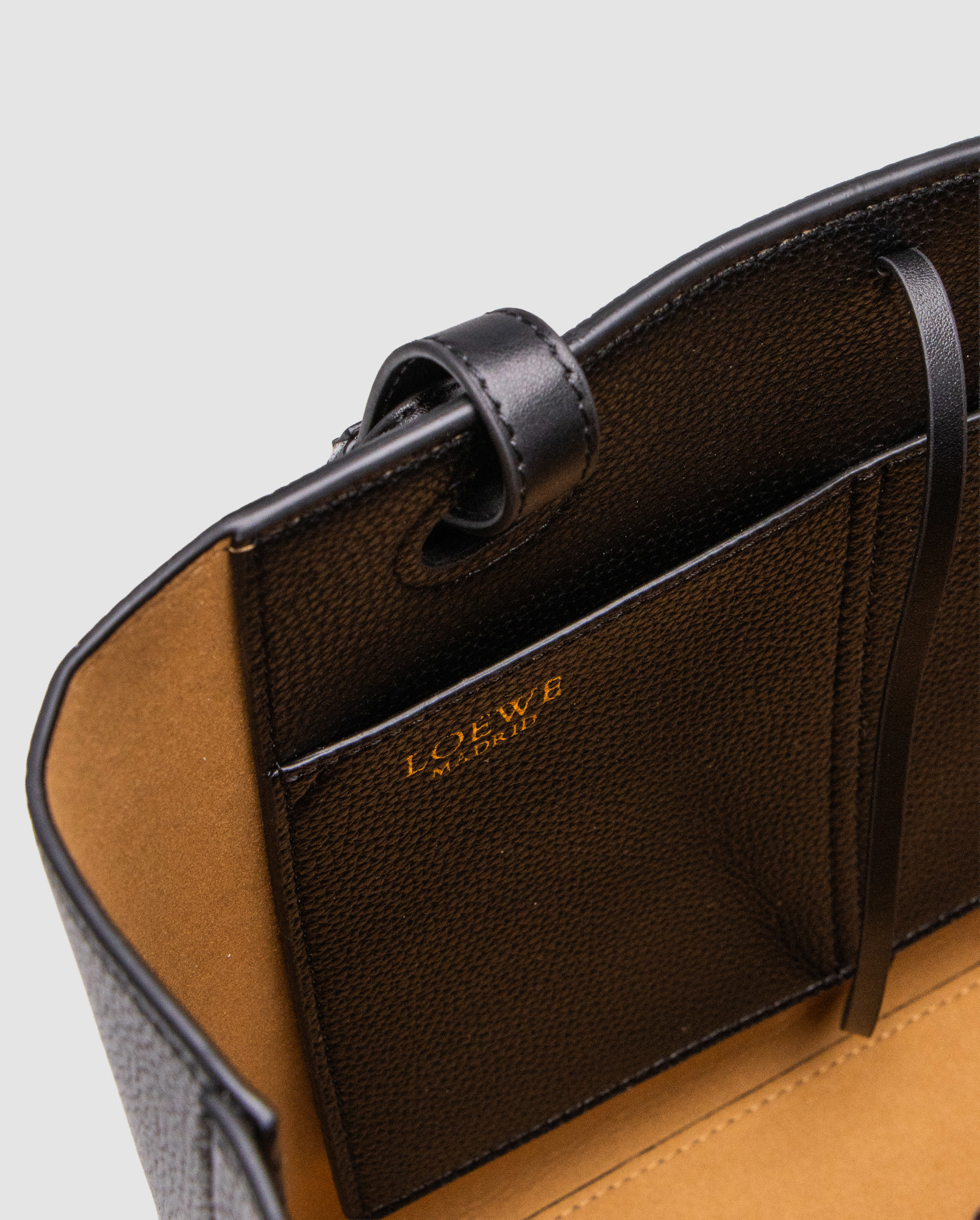 Loewe Bag Tote Anagram Leather Black - 5