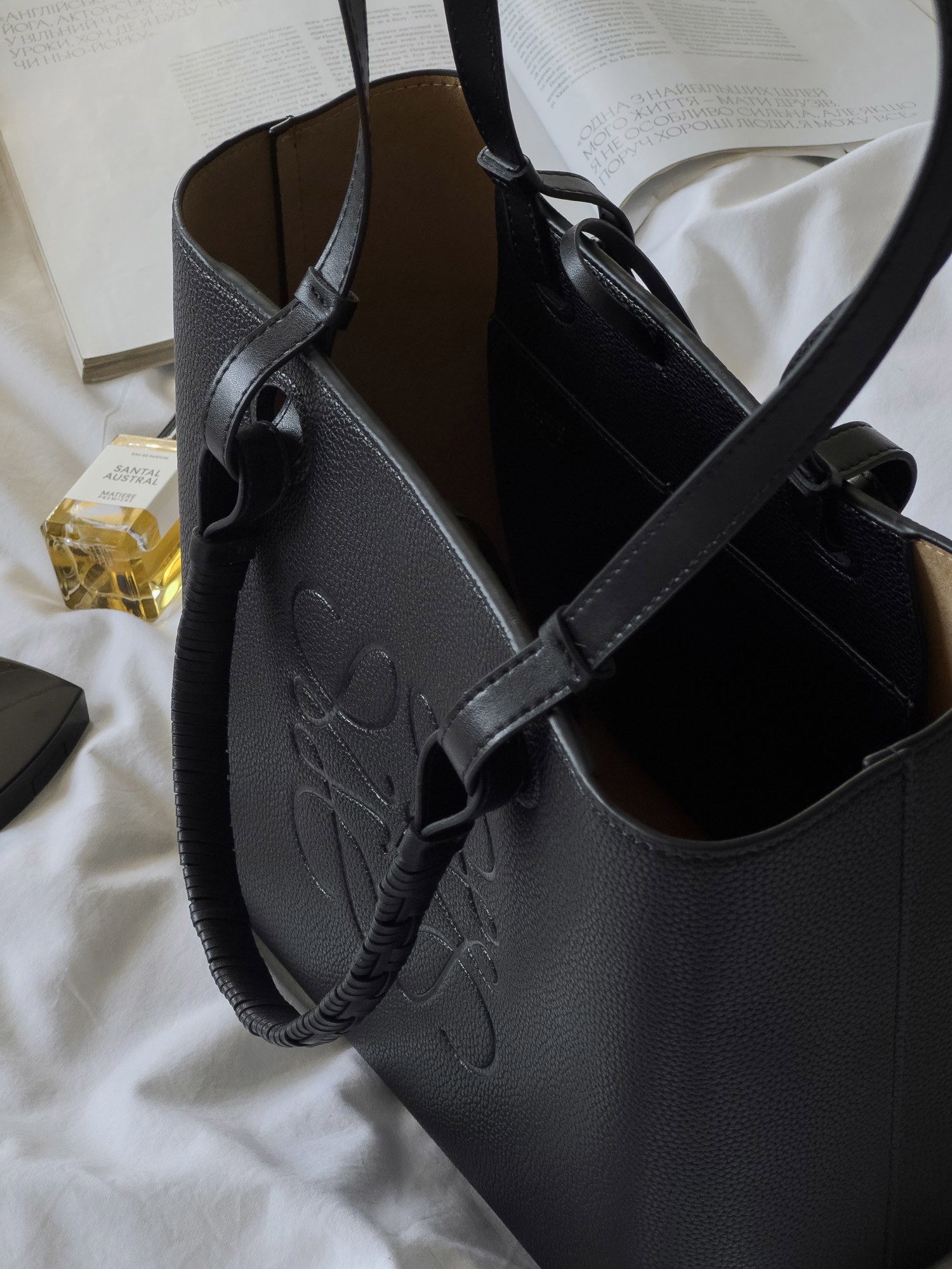 Loewe Bag Tote Anagram Leather Black - 12