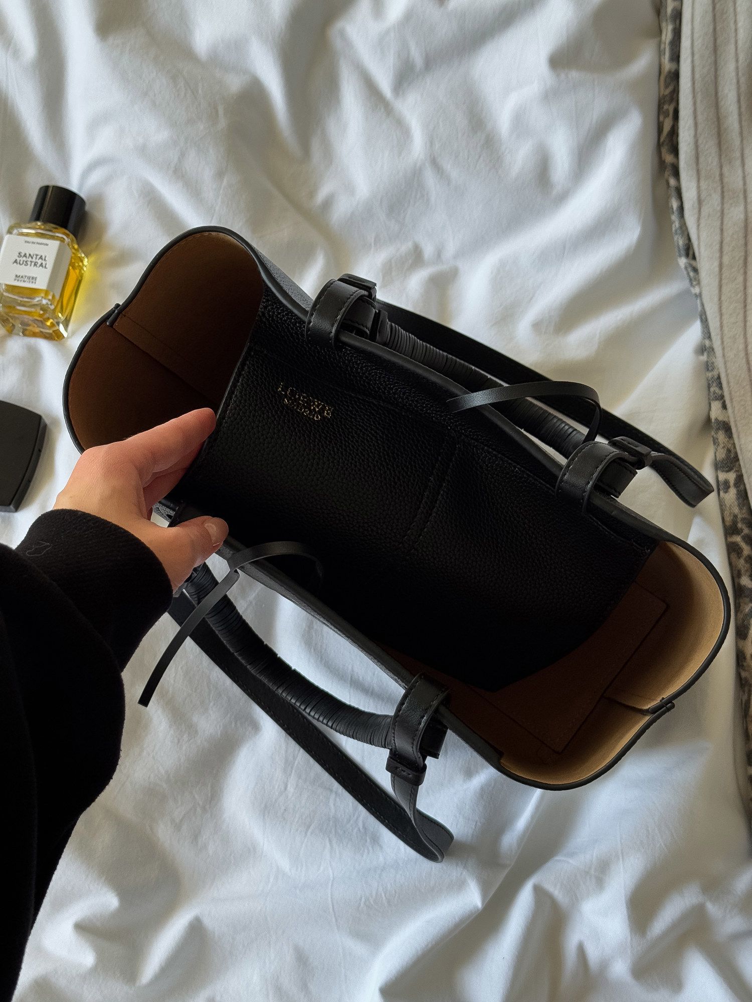 Loewe Bag Tote Anagram Leather Black - 4