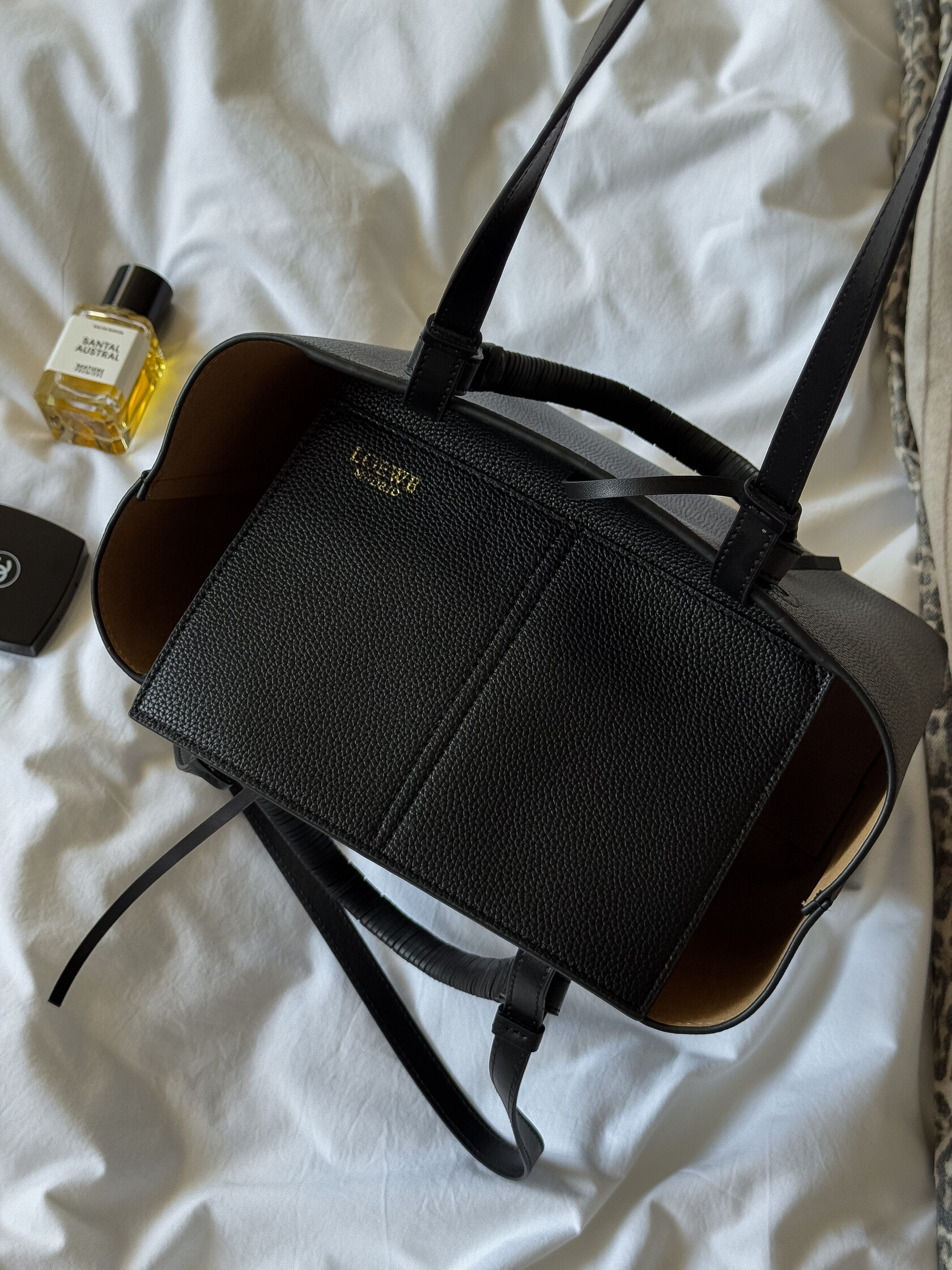 Loewe Bag Tote Anagram Leather Black - 10