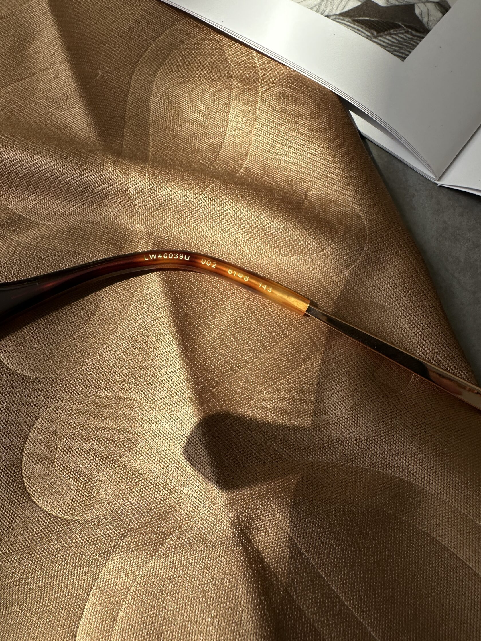 Loewe Brown/Gold LW40039U 002 - 12