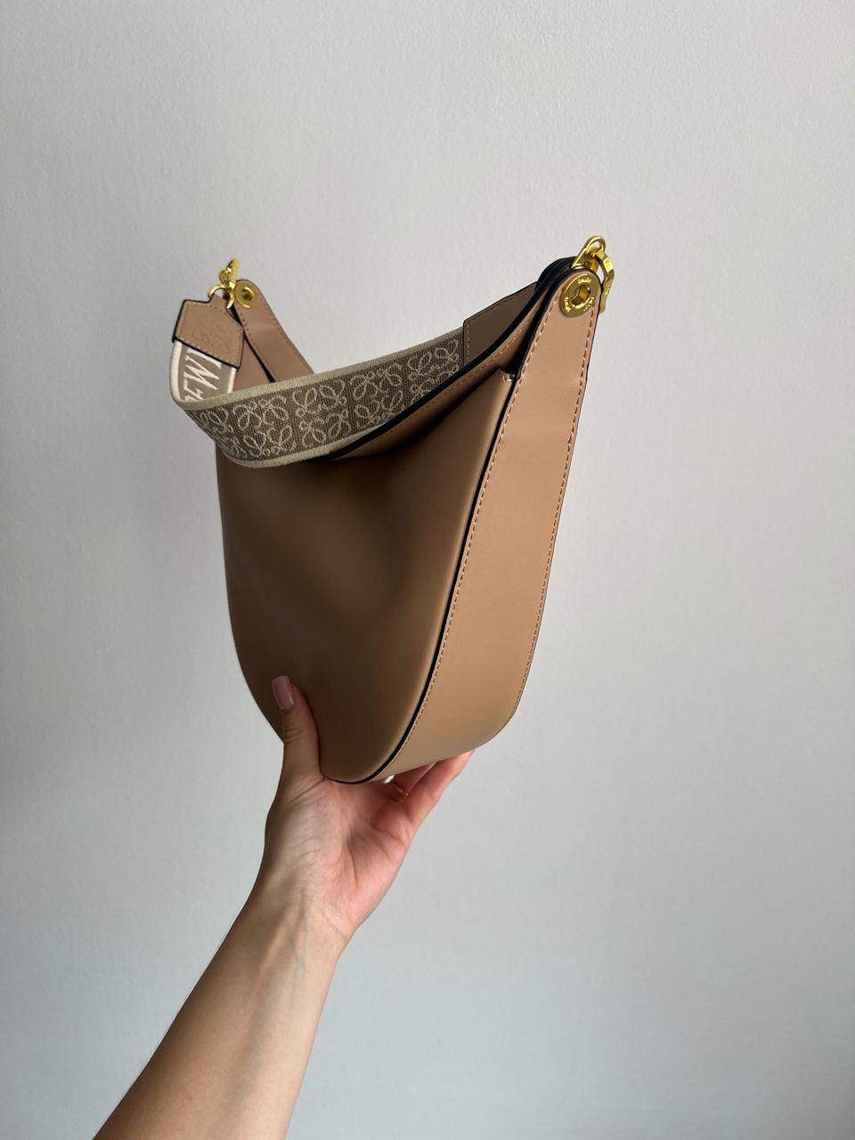 Loewe Luna Leather Shoulder Bag in Beige - 4