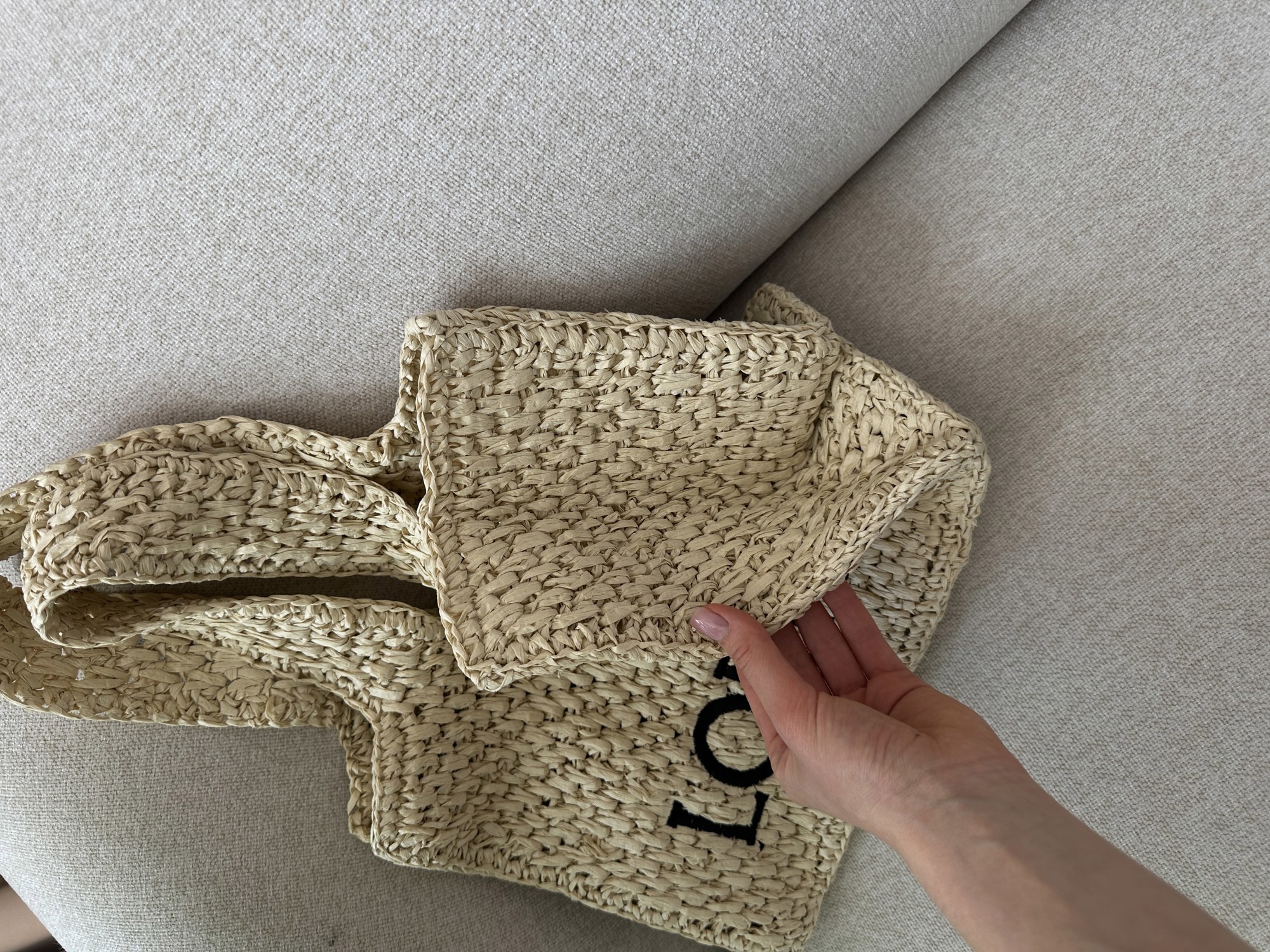 Loewe Medium Font Tote in Raffia - 12