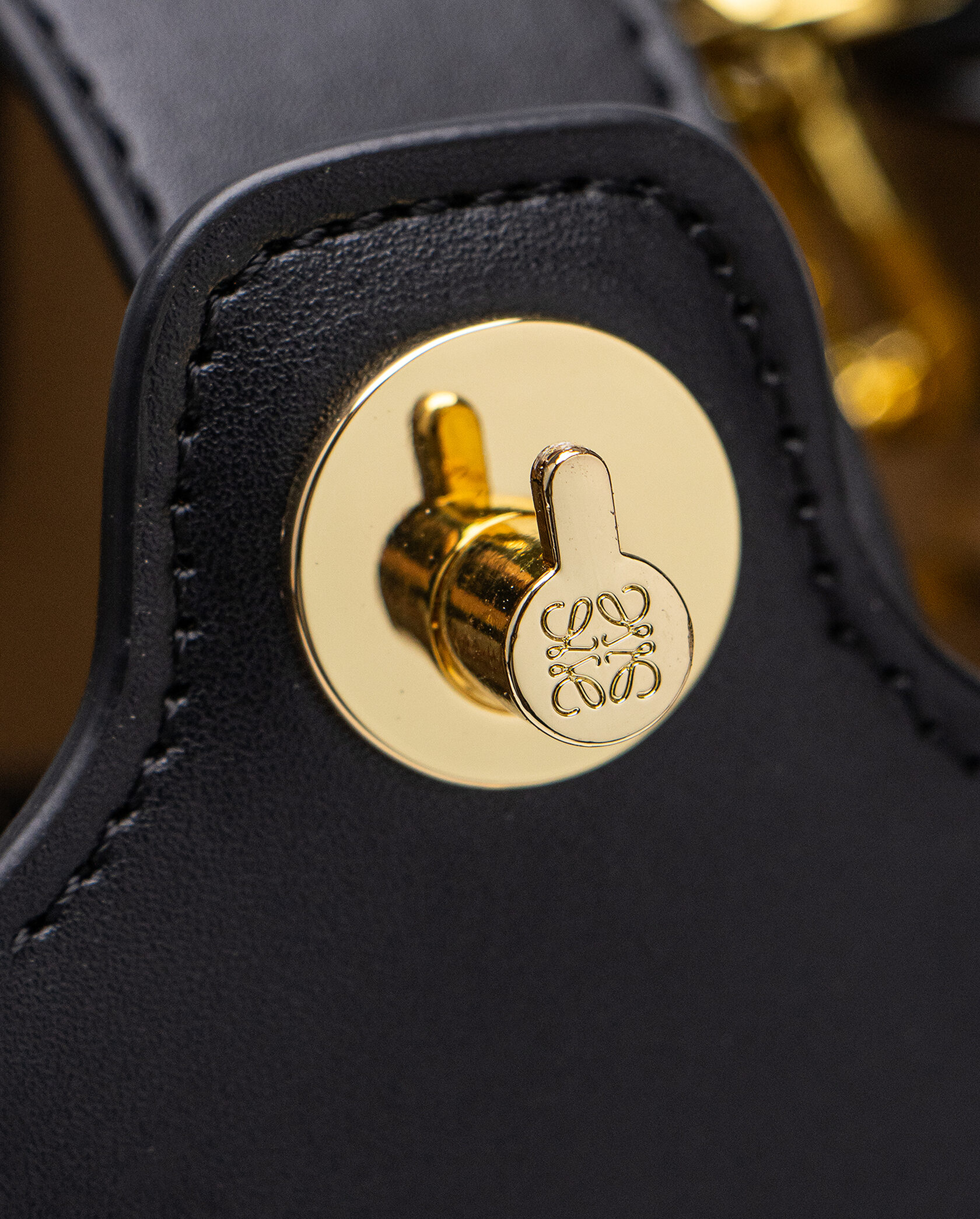 Loewe Mini Pebble Bucket Bag in Smooth Calfskin Black - 9