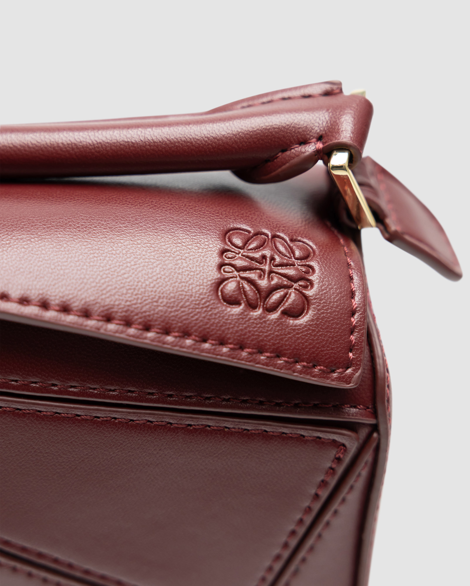 Loewe Mini Puzzle Bag Burgundy - 9