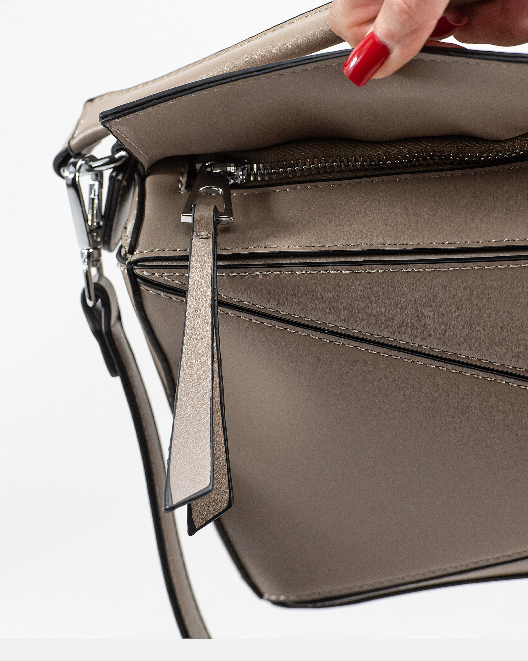 Loewe Paula's Ibiza Puzzle Bag In Classic Calfskin Gentle beige - 13