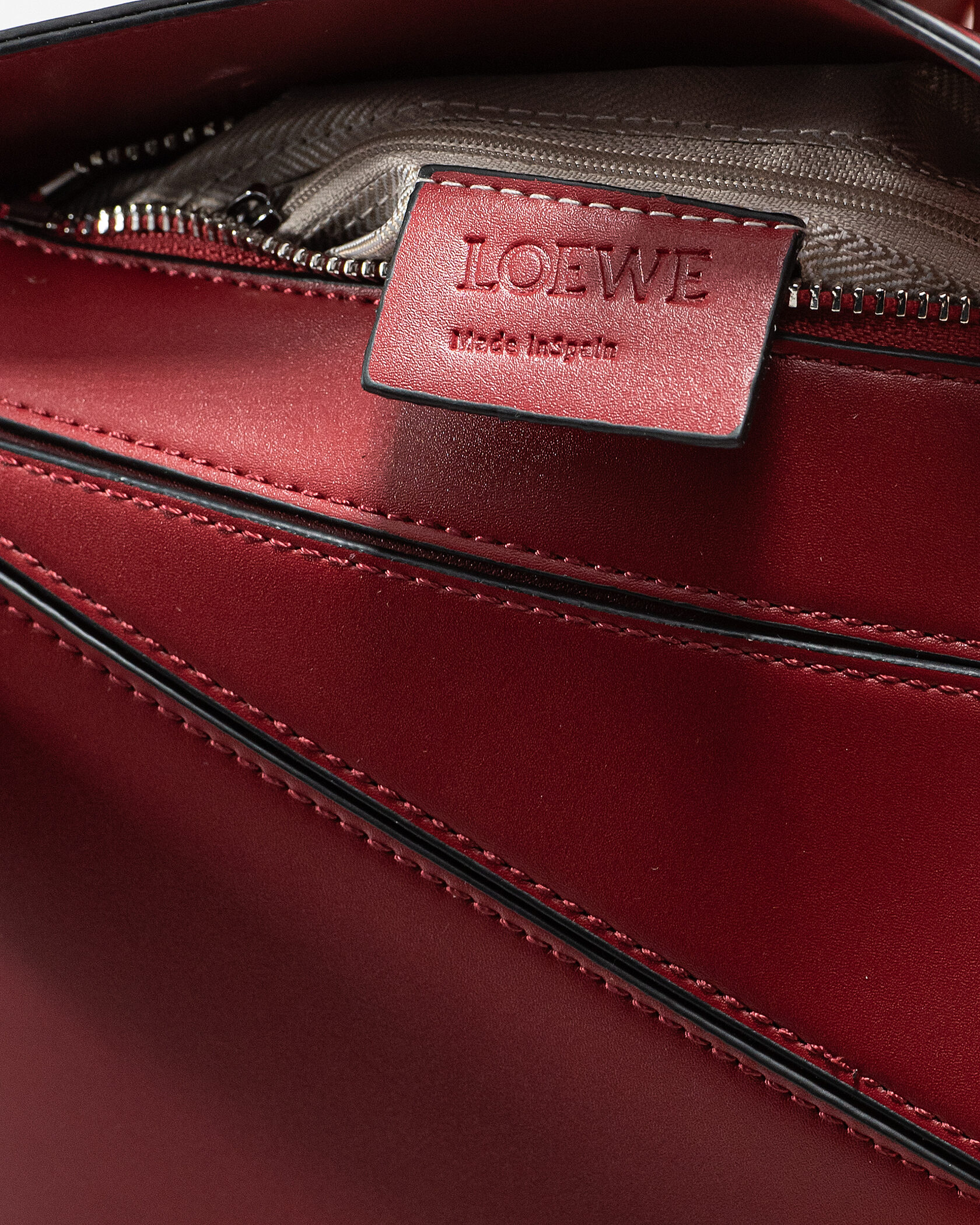Loewe Paula's Ibiza Puzzle Bag In Classic Calfskin Red - 15