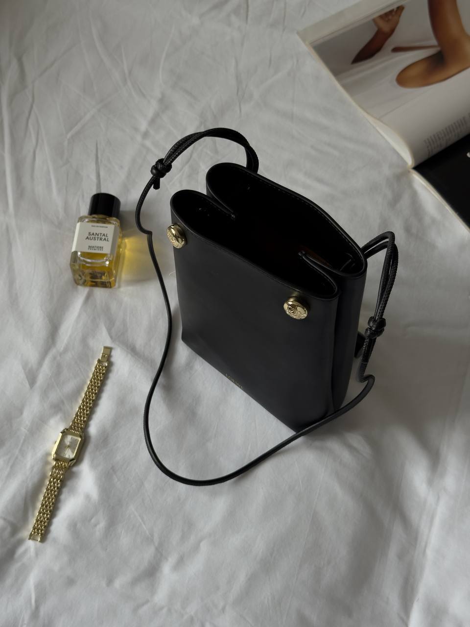 Loewe Pebble Smooth Leather Pouch Black - 9