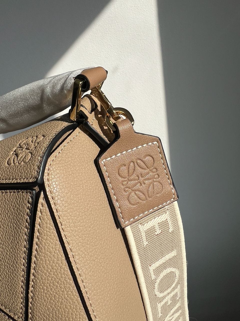 Loewe Small Puzzle Bag in Classic Calfskin Beige - 21