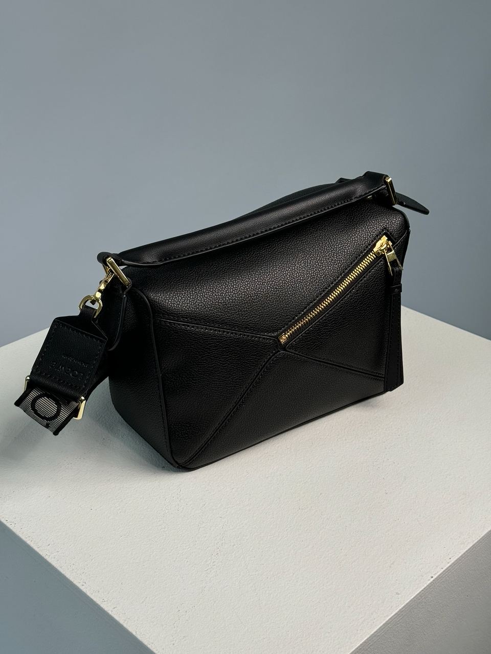 Loewe Small Puzzle Bag in Classic Calfskin Black - 3