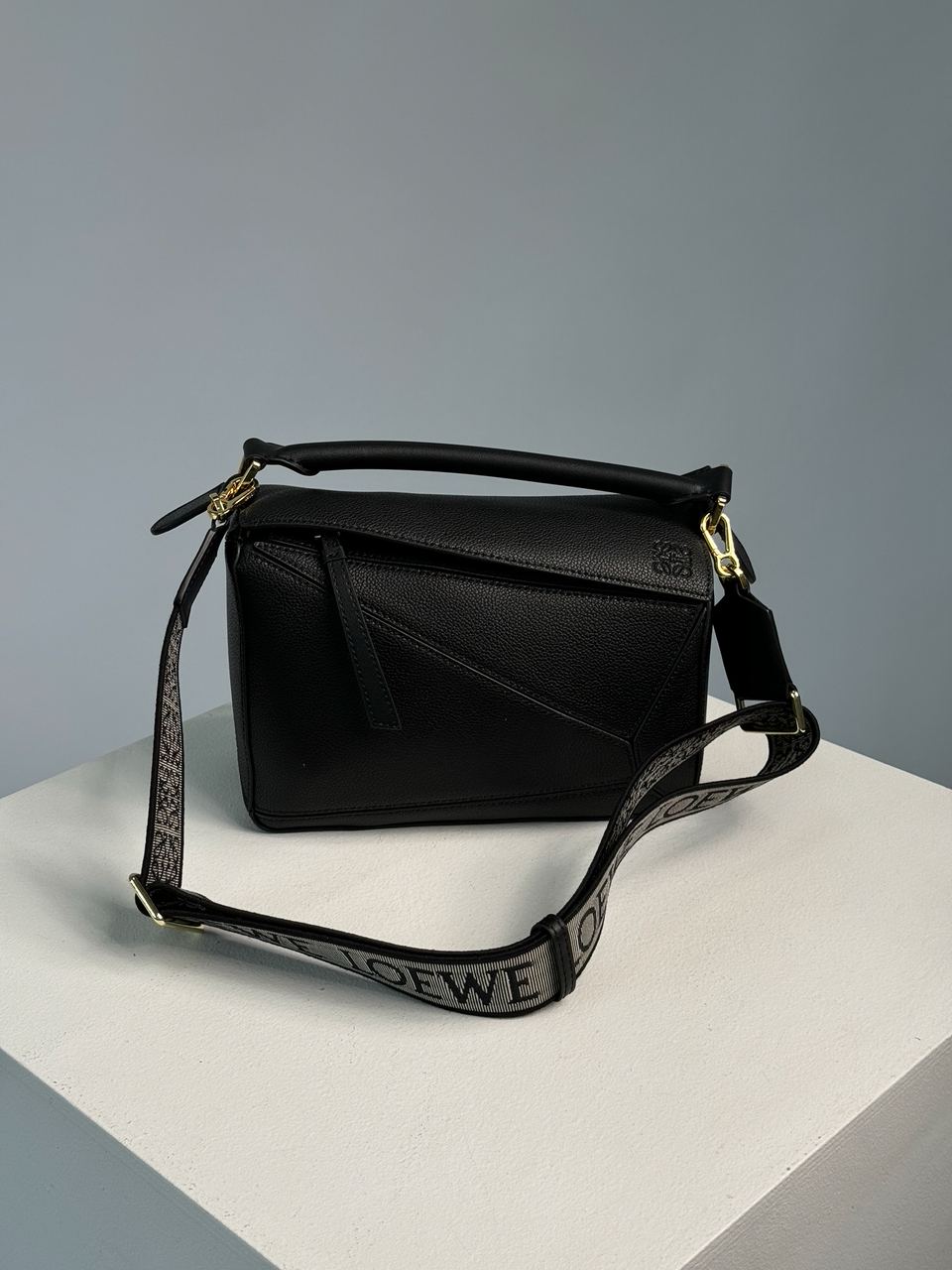 Loewe Small Puzzle Bag in Classic Calfskin Black - 9