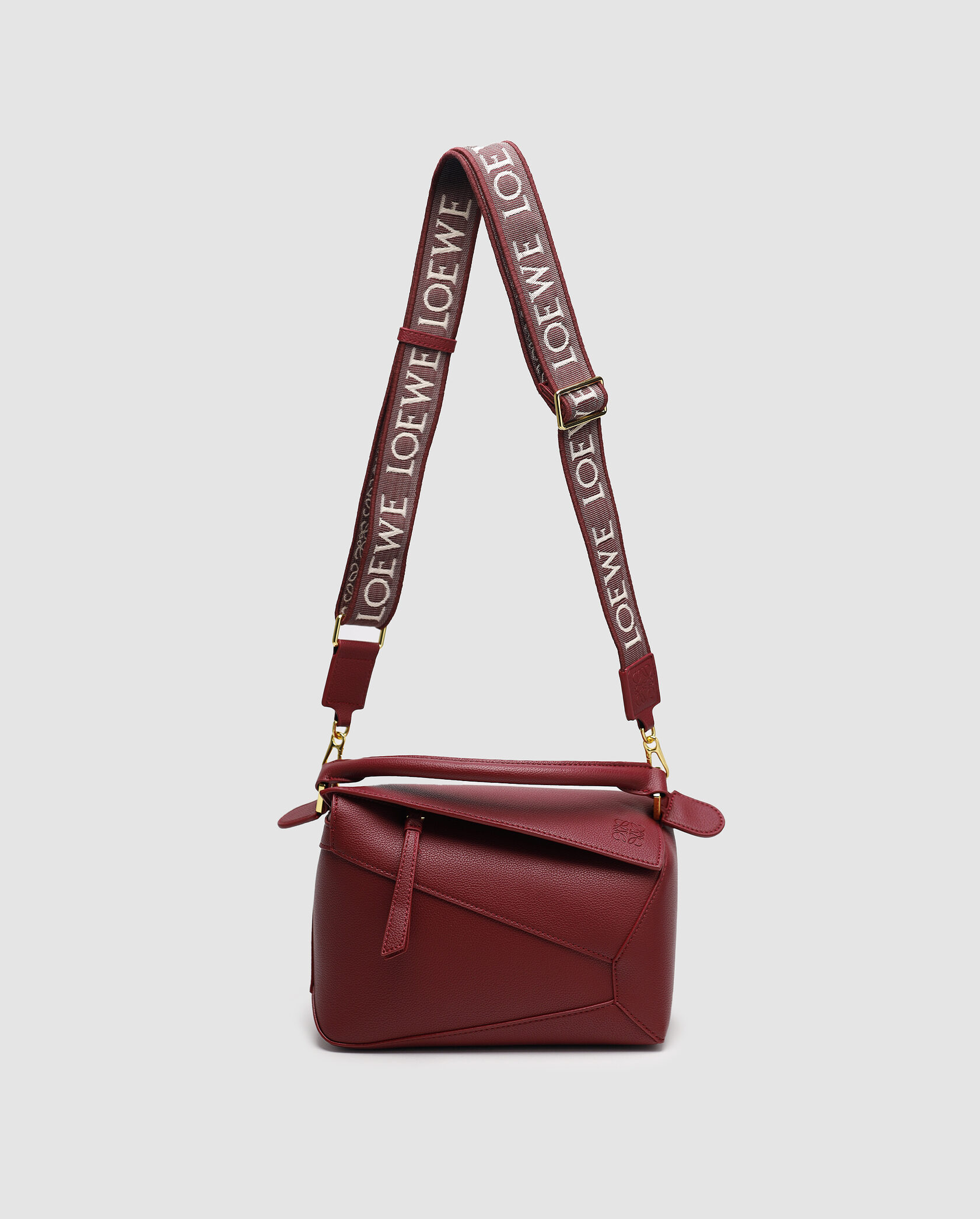 Loewe Small Puzzle Bag In Classic Calfskin Burgundy - 2