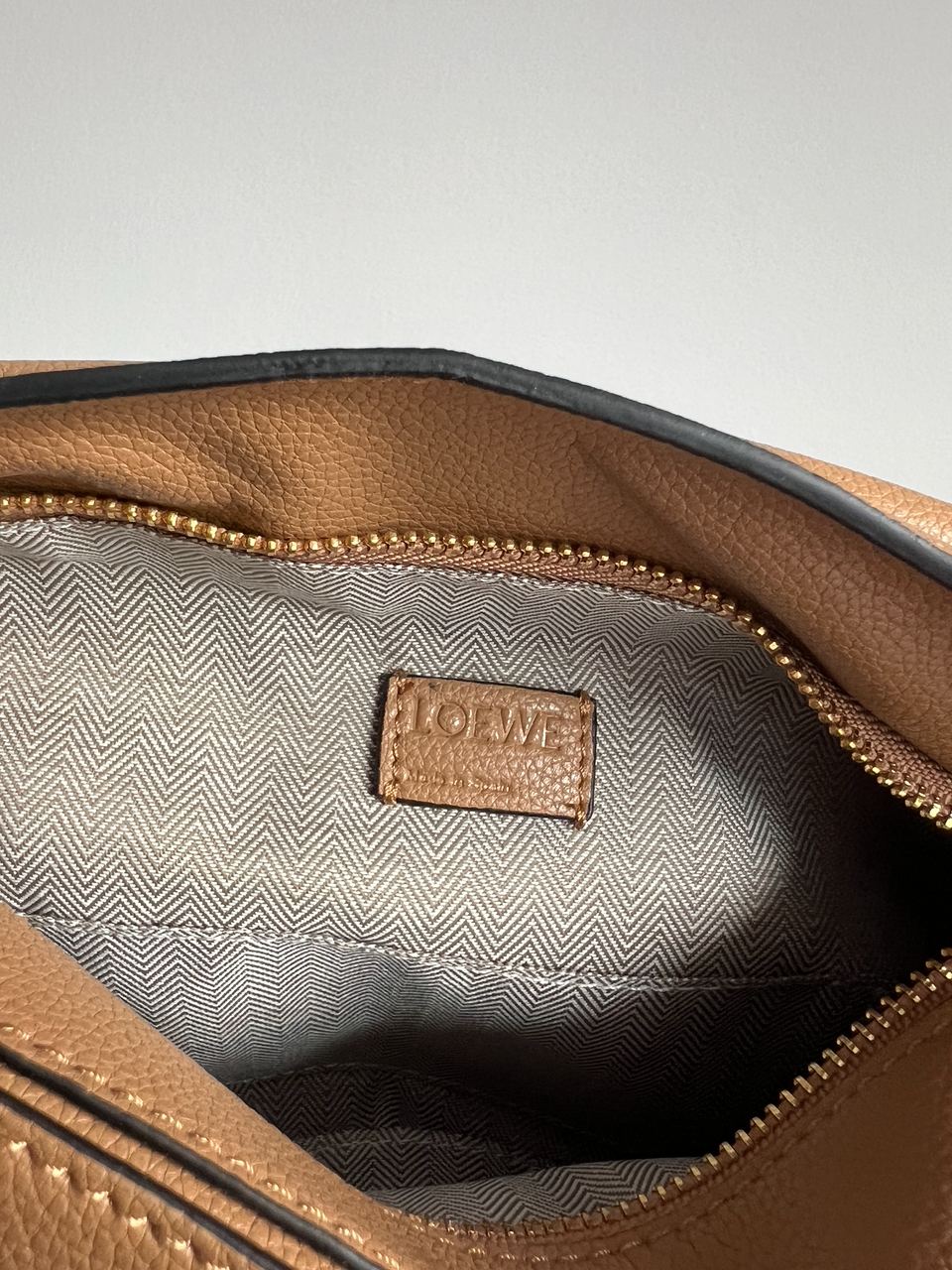 Loewe Small Puzzle Bag in Classic Calfskin Caramel - 15