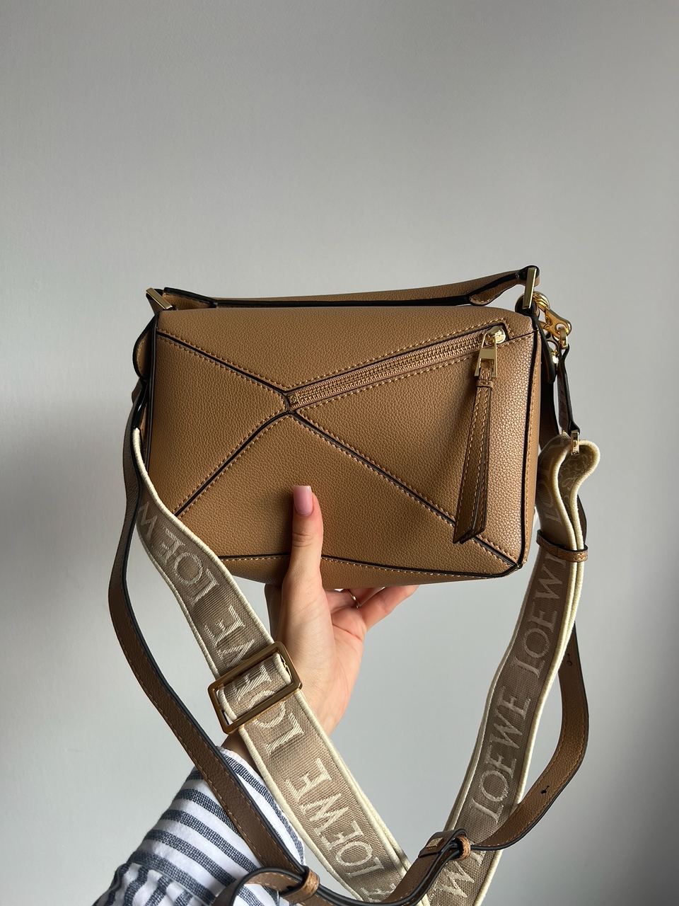 Loewe Small Puzzle Bag in Classic Calfskin Caramel - 6