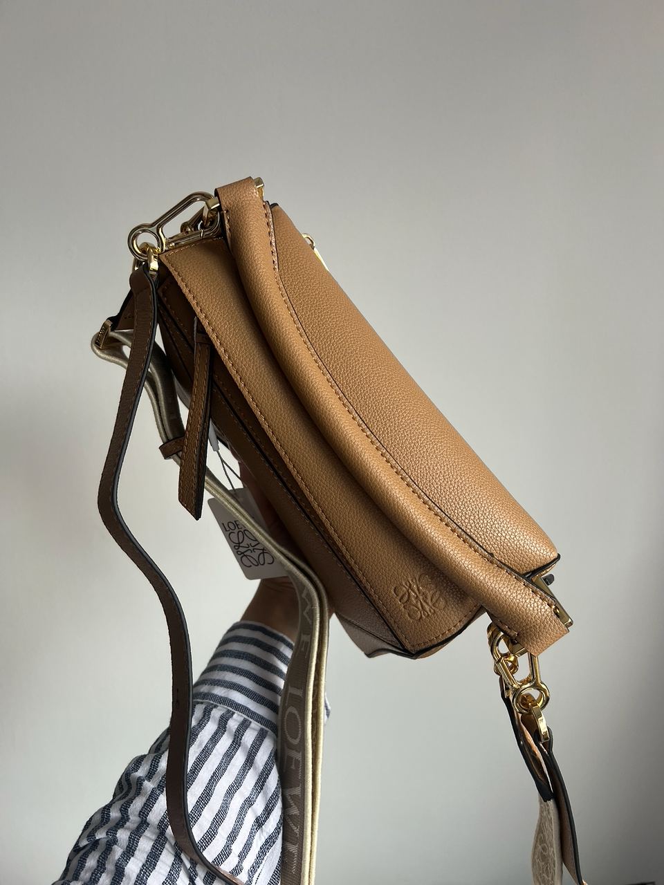 Loewe Small Puzzle Bag in Classic Calfskin Caramel - 9