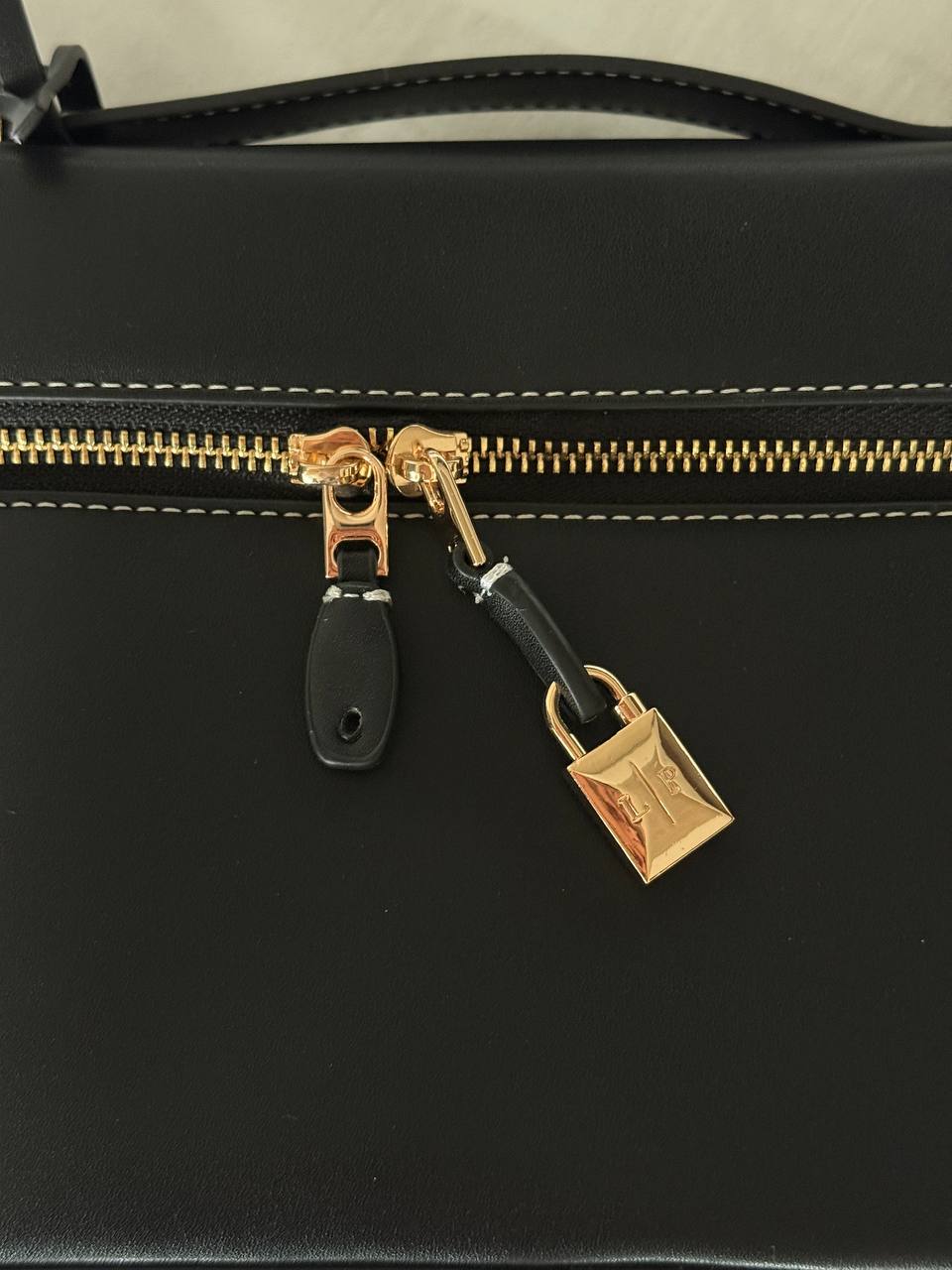 Loro Piana Extra Bag L27 Smooth Calfskin - 11