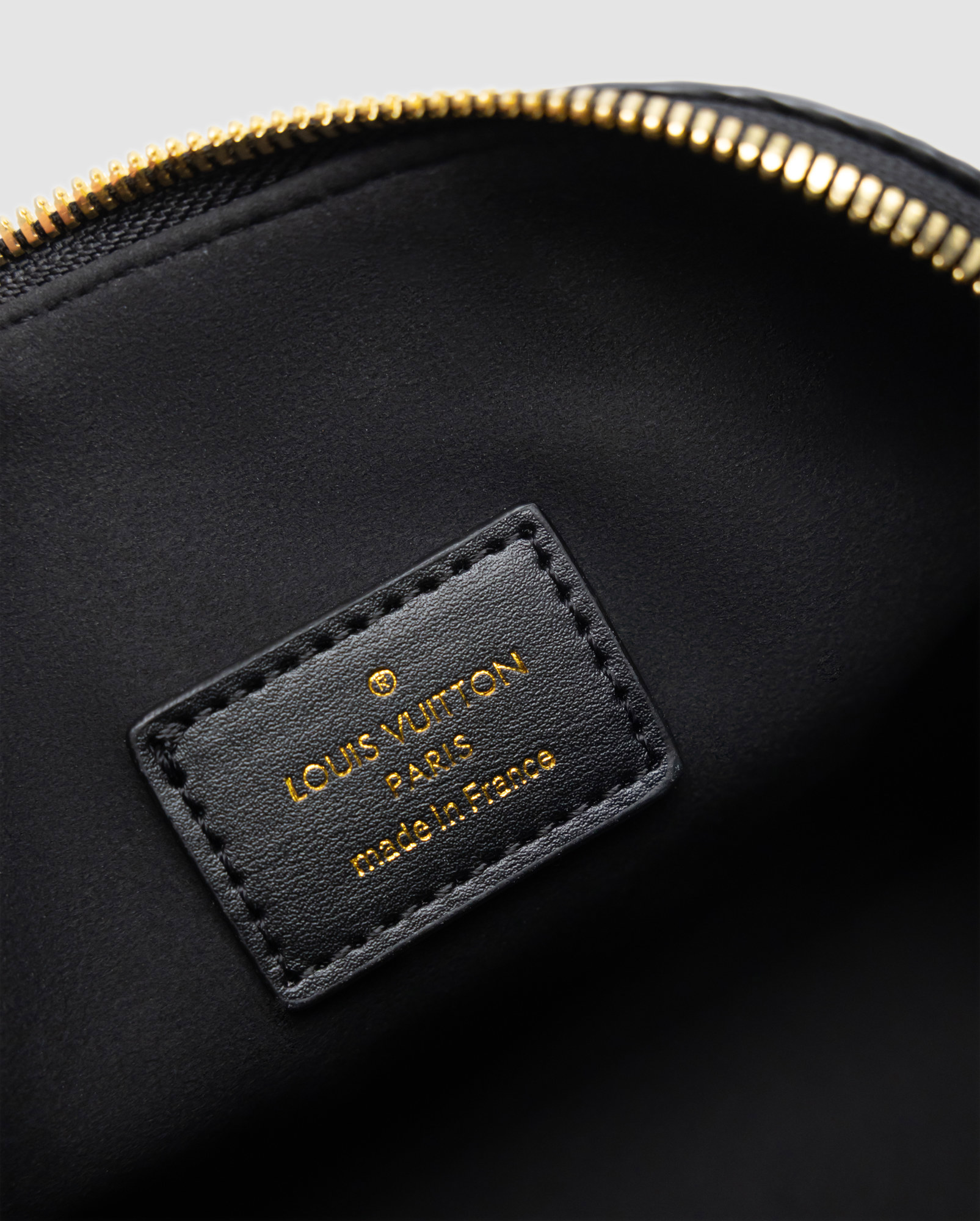 Louis Vuitton Alma Mini Epi Leather Black - 7