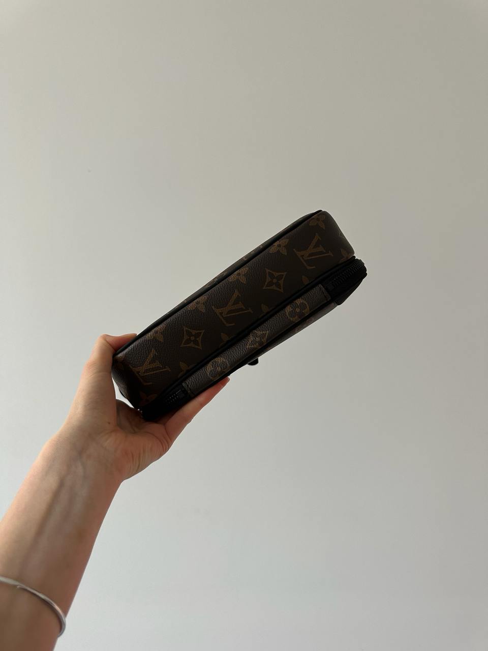 Louis Vuitton Alpha Wearable Wallet Brown/Black - 10