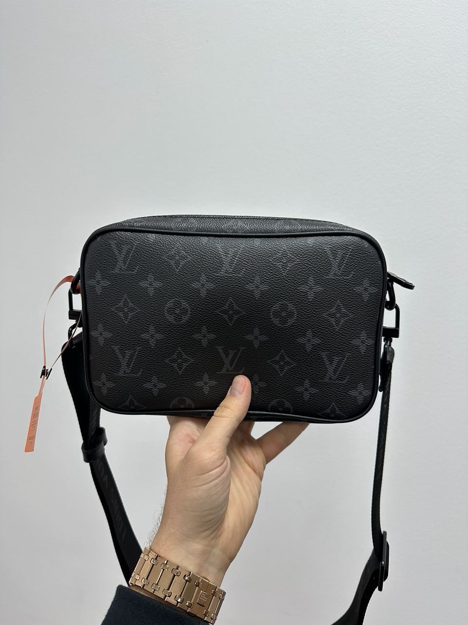 Louis Vuitton Alpha Wearable Wallet Grey Black - 5