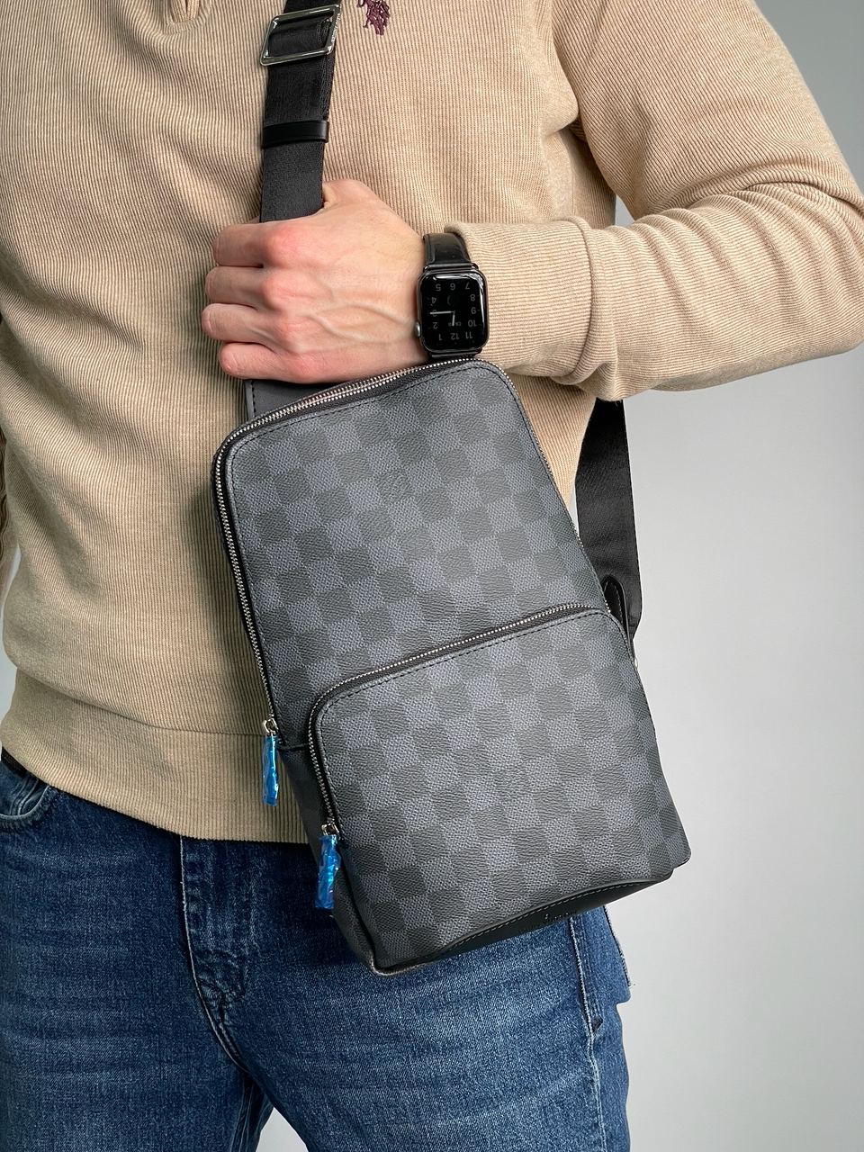 Louis Vuitton Avenue Slingbag Grey - 3