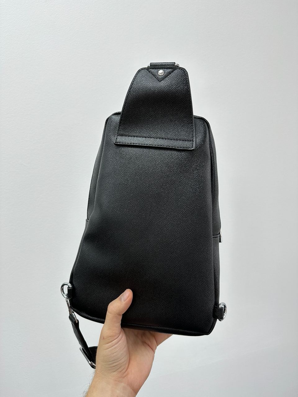 Louis Vuitton Avenue Slingbag NM Black/Silver - 9