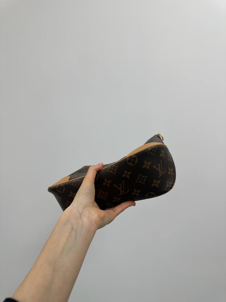 Louis Vuitton Boulogne Monogram Canvas - 8