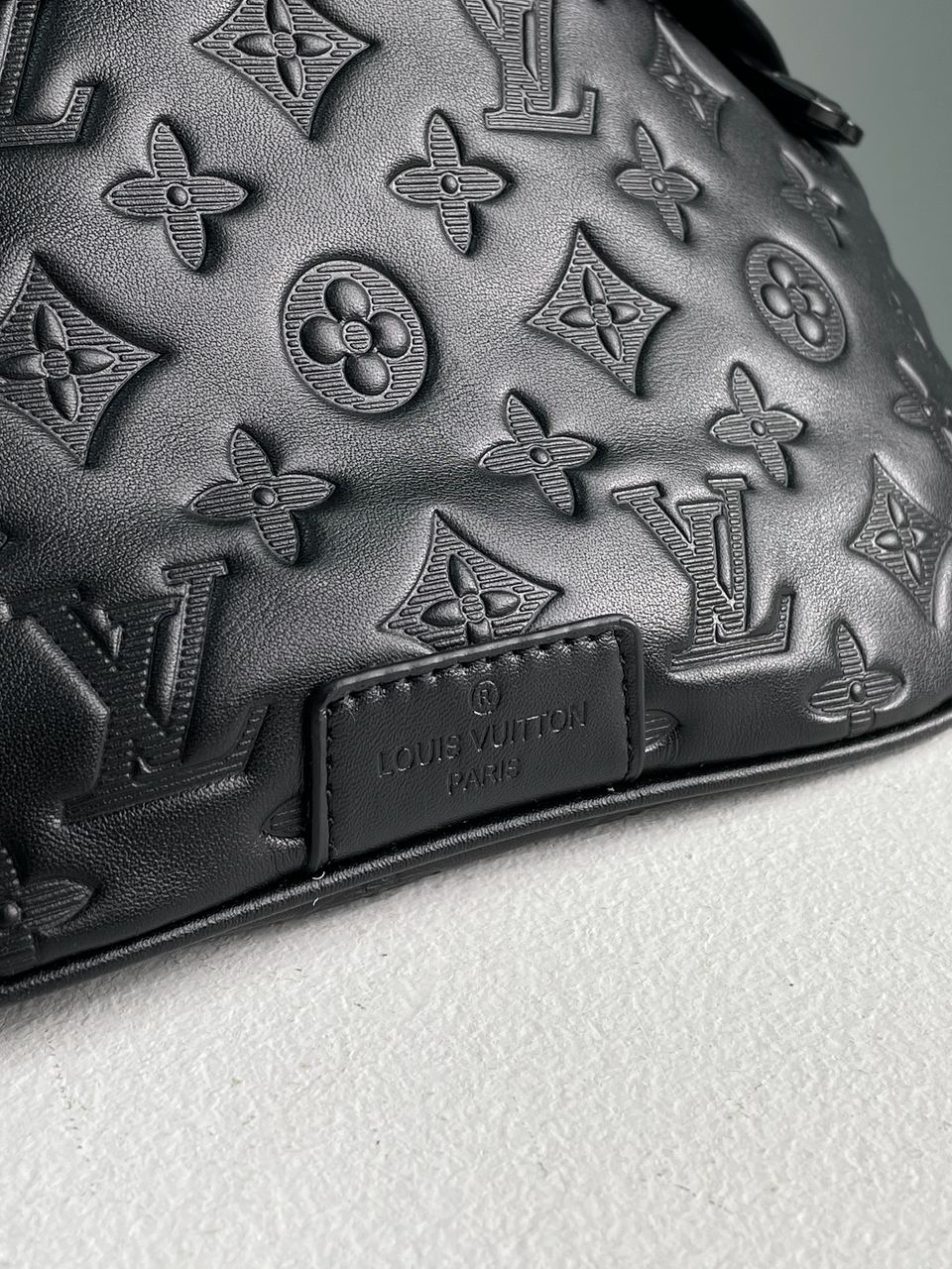Louis Vuitton Bumbag Black Embossing Leather - 13