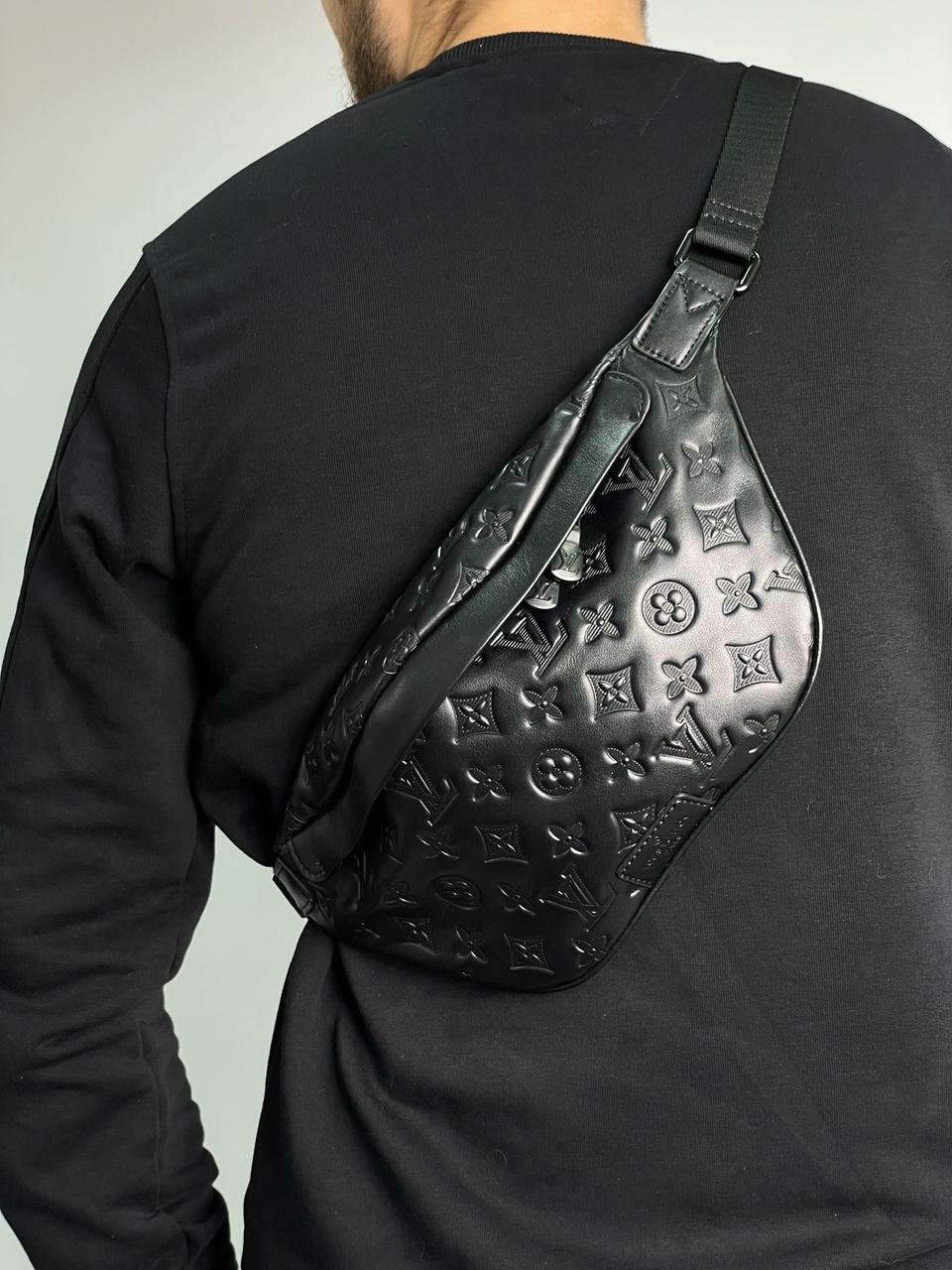 Louis Vuitton Bumbag Black Embossing Leather - 4