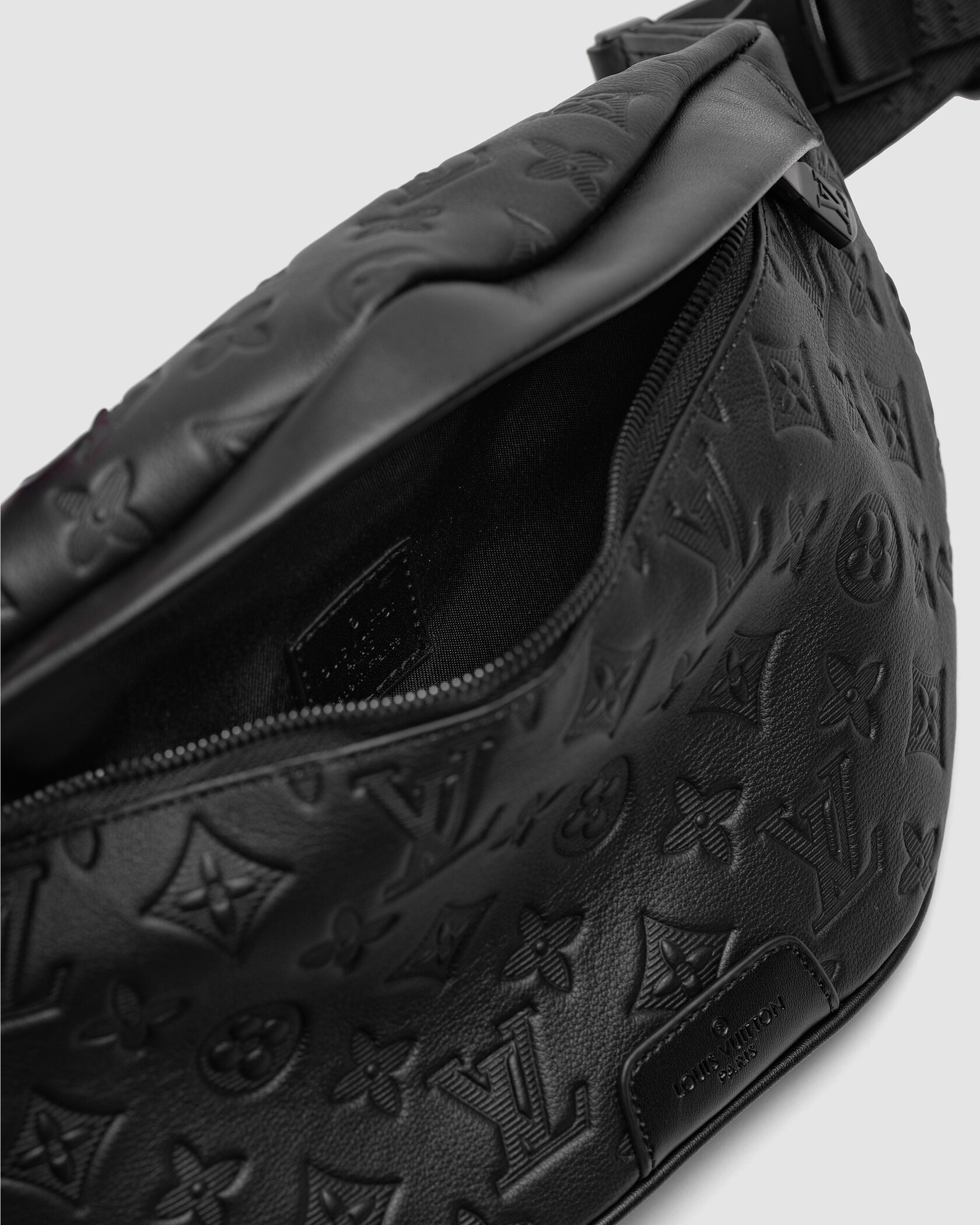 Louis Vuitton Bumbag Black Embossing Leather - 10