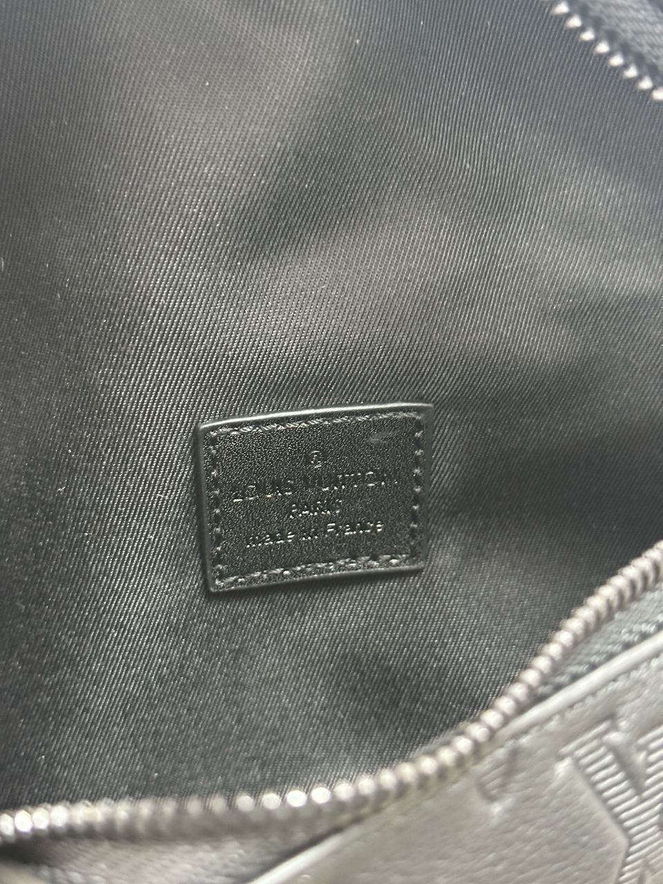 Louis Vuitton Bumbag Black Embossing Leather - 14